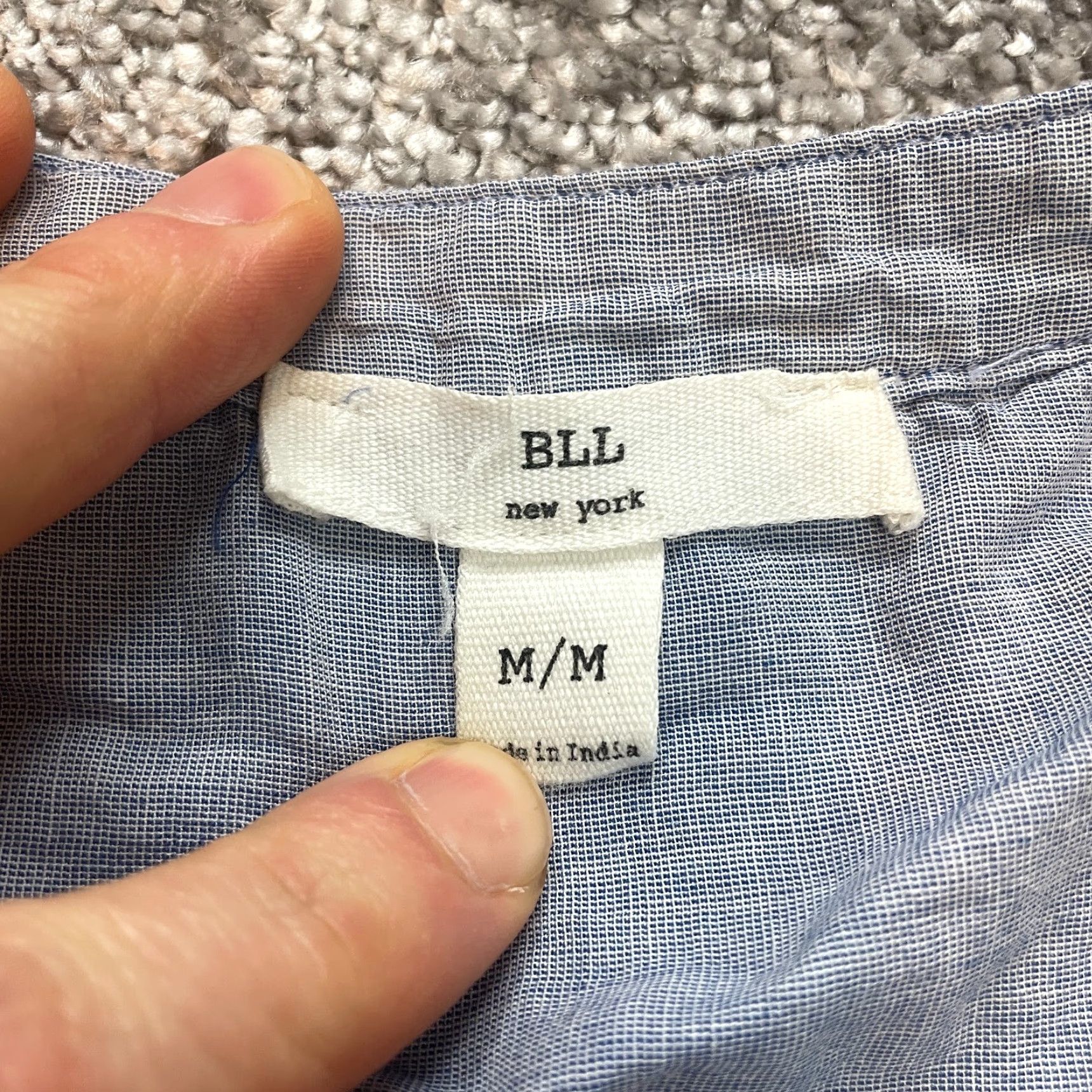 Vintage BLL New York Button Up Blouse Shirt Womens Medium Light Blue Cotton Lightweight Size M / US 6-8 / IT 42-44 - 2 Thumbnail