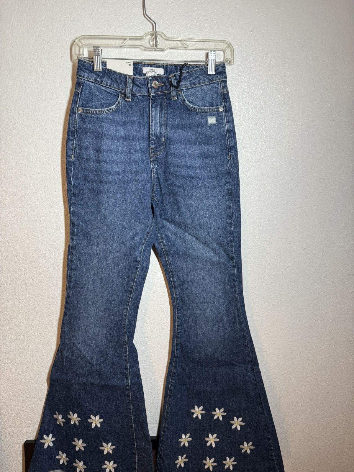 Forever 21 Forever 21 Flare Denim Pants Size 25" / US 0 / IT 36 - 1 Thumbnail