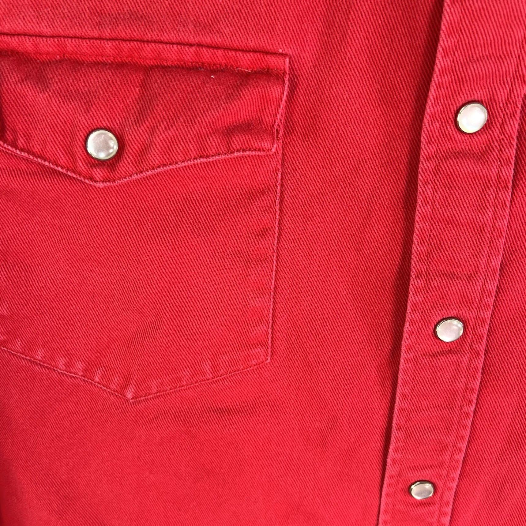 Marlboro VTG Marlboro Western Denim Shirt Men’s L Red Pearl Snap Long Sleeve Casual Workwear Shirts Red Marlboro Classics Western Shirt (50 in Chest) Size US L / EU 52-54 / 3 - 4 Thumbnail