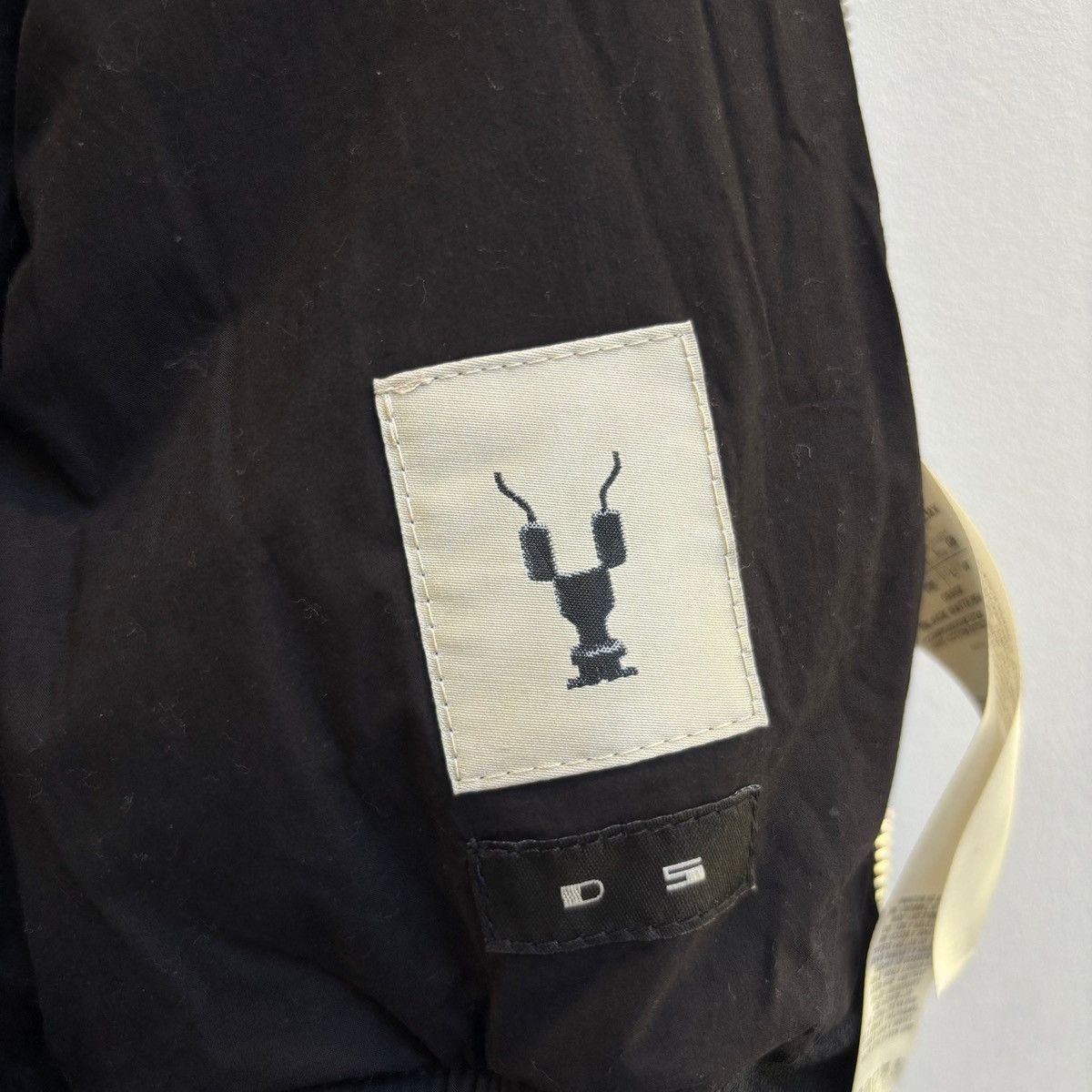 Rick Owens FW17 Rick Owens DRKSHDW Waxed Denim Cropped Bomber Jacket Size L / US 10 / IT 46 - 15 Thumbnail