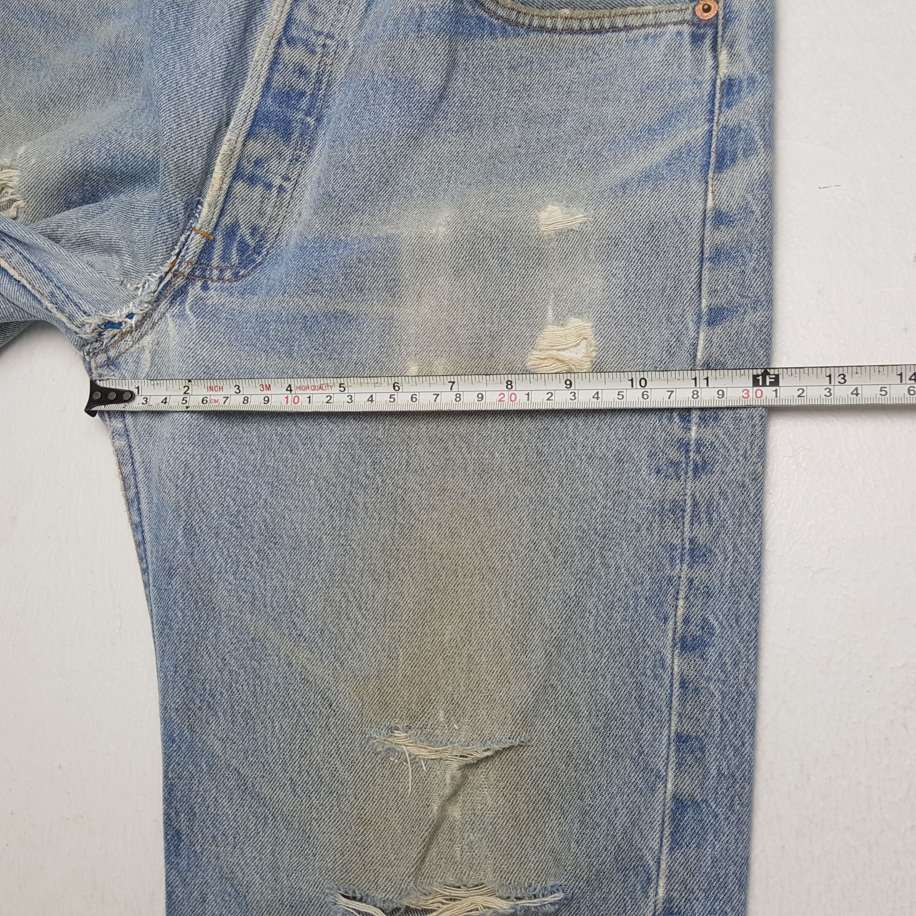 Levi's × Vintage LEVI'S 501 Daily Streetwear Style Distressed Jeans Size US 31 - 9 Thumbnail