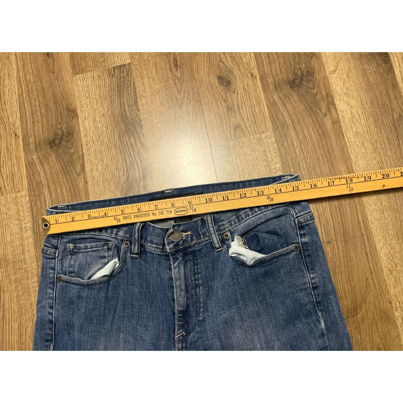 Calvin Klein Calvin Klein Jeans Men's Size 31/12 Blue Denim Skinny Pockets Size US 31 - 6 Thumbnail