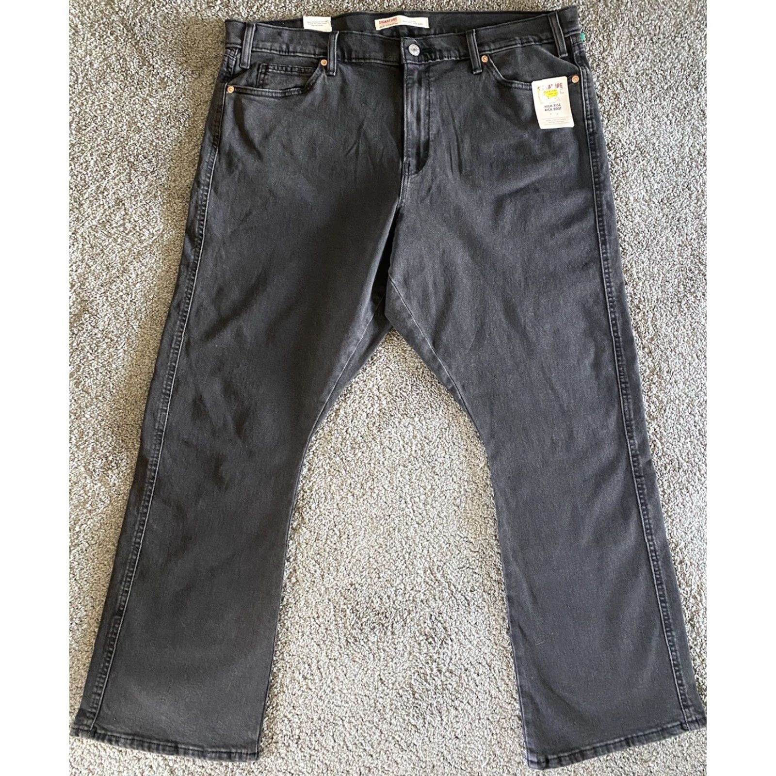 Levi's **Levi's Heritage Kick Boot Jean Women's Size 18 W34 Black** User: Levi's Heritage Kick Boot Jean Women's Size 18 W34 Black Size 40" / US 18 - 2 Thumbnail