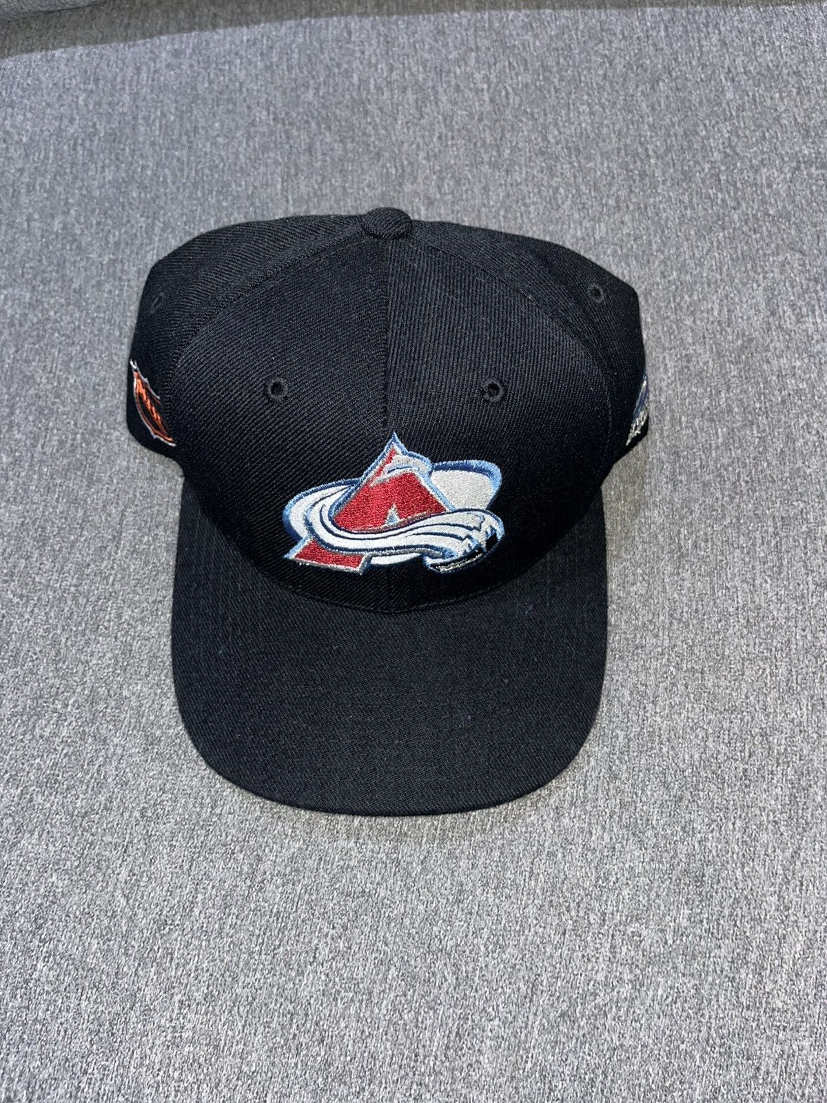 Sports Specialties Sports specialties, Colorado avalanche plane logo Size ONE SIZE - 2 Thumbnail