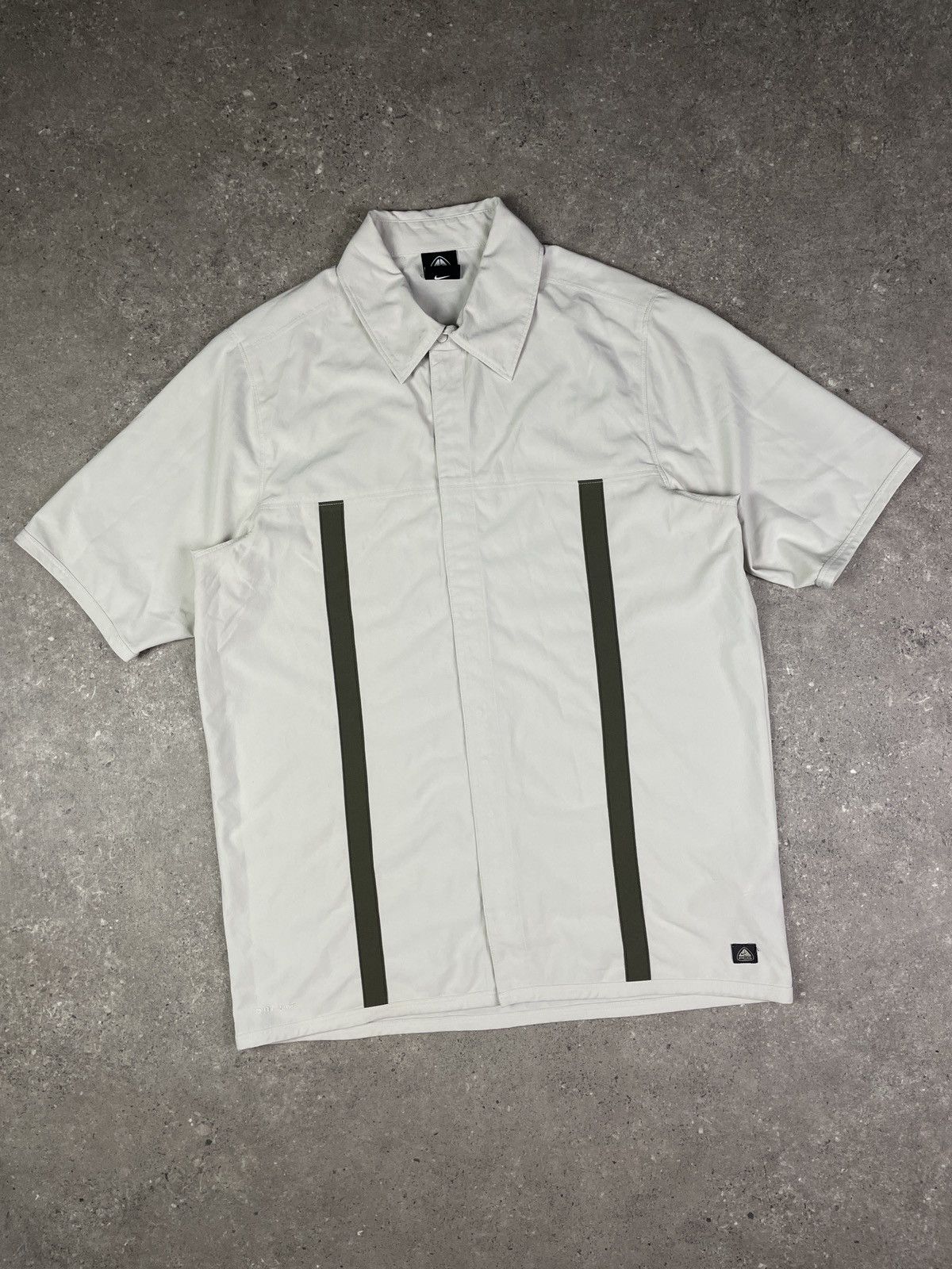 Nike ACG × Vintage Vintage Y2K Nike ACG Gorpcore Button Up Shirt Size US S / EU 44-46 / 1 - 1 Thumbnail