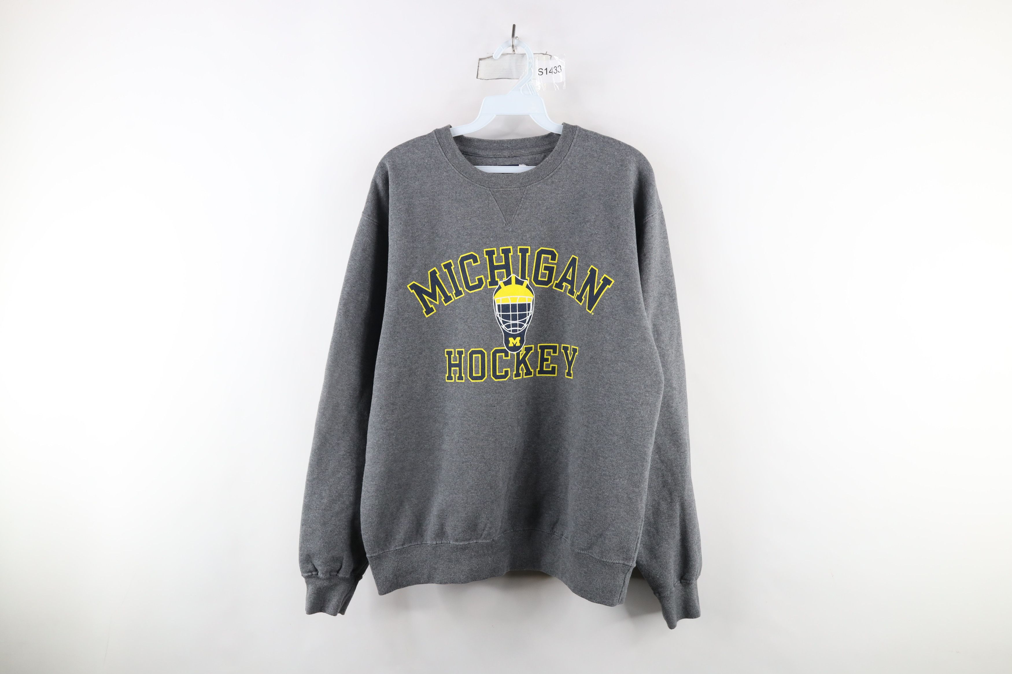 Vintage Vintage 90s Spell Out University of Michigan Sweatshirt Gray Size US M / EU 48-50 / 2 - 1 Thumbnail