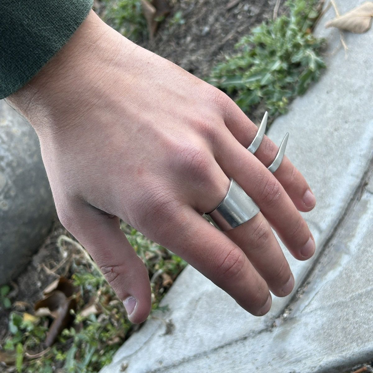 Vintage Multi Finger 1/1 Blade Ring Size ONE SIZE - 6 Thumbnail