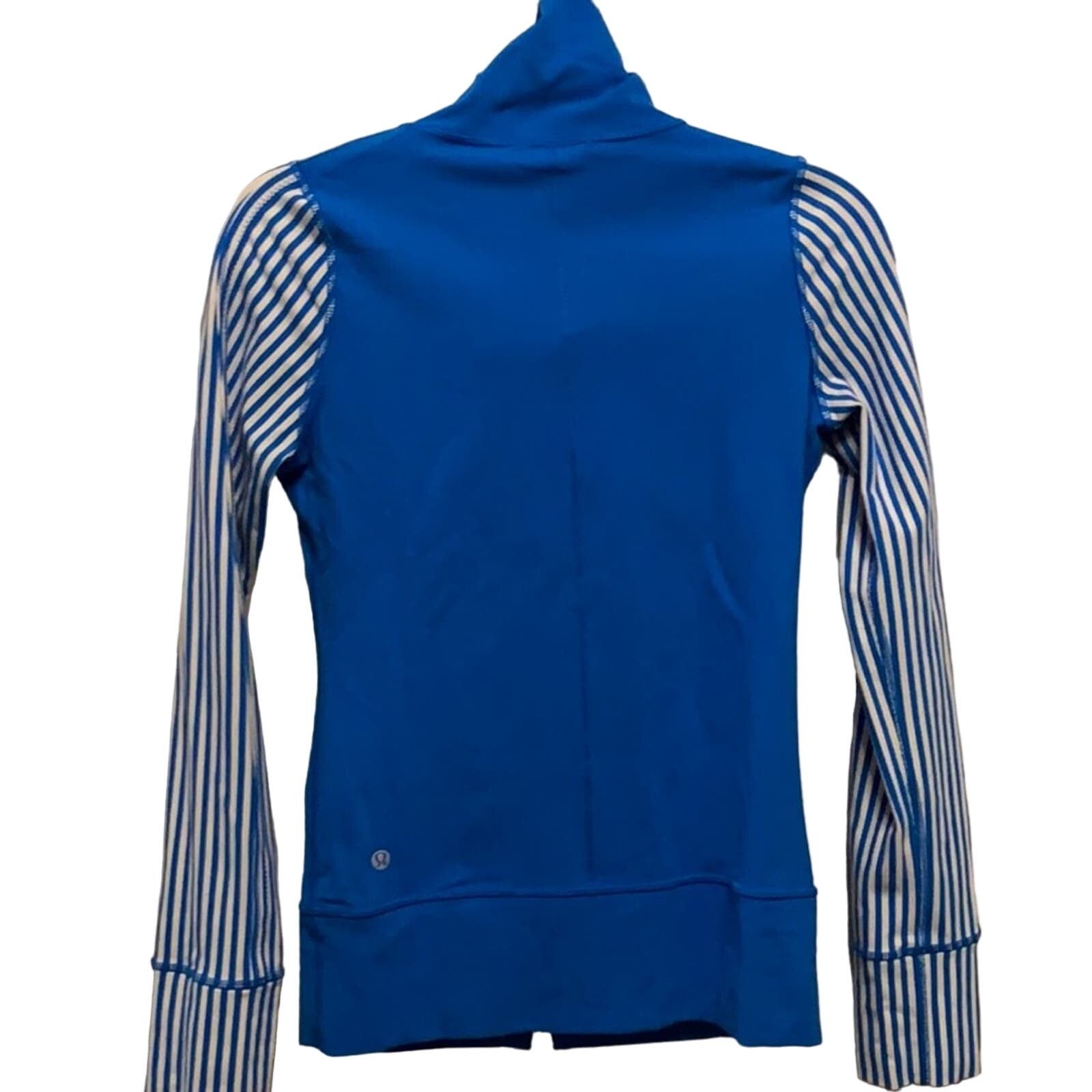 Lululemon Lululemon Daily Yoga Jacket Size S / US 4 / IT 40 - 2 Thumbnail