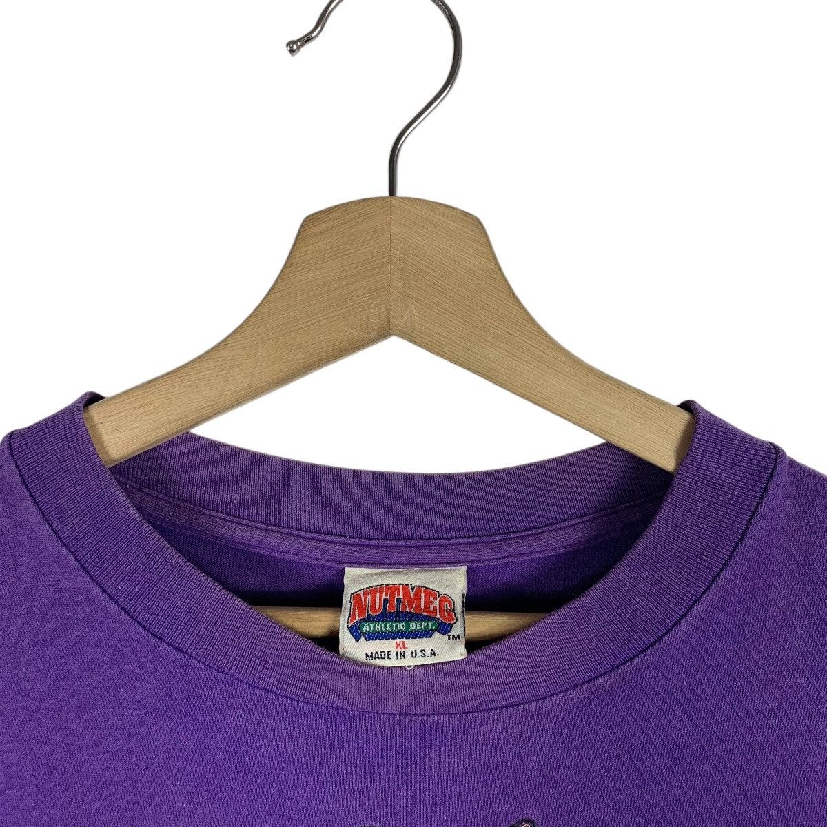 NBA × Vintage Vintage 90s LOS ANGELES LAKERS Magic johnson nutmeg tee Size US XL / EU 56 / 4 - 5 Thumbnail