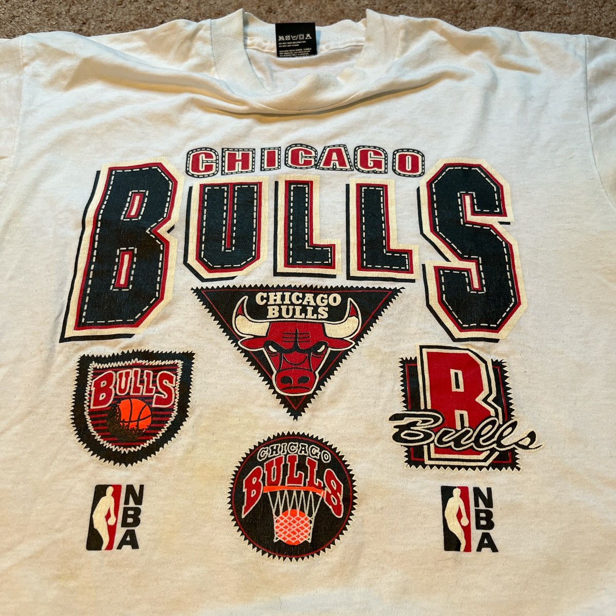 Vision Streetwear Vintage 90s Chicago Bulls Single Stitch Tee Shirt Size L Size US L / EU 52-54 / 3 - 4 Thumbnail