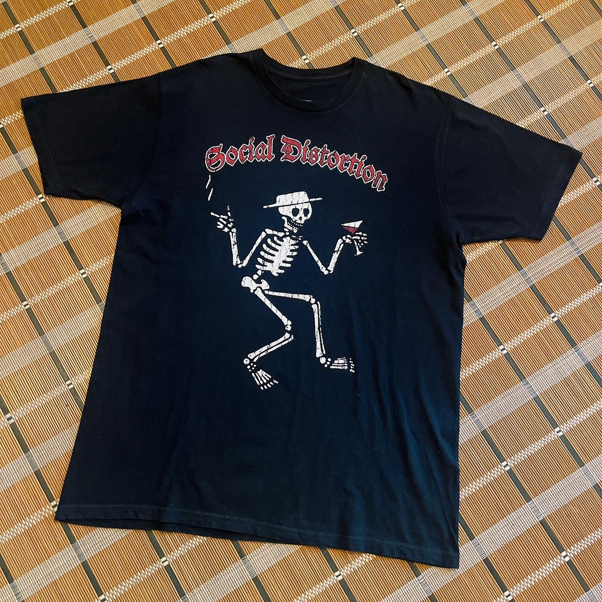 Band Tees × Vintage VTG 00’s Social Distortion Skeleton Logo🚬💀🎩🍷 Size US XL / EU 56 / 4 - 1 Thumbnail