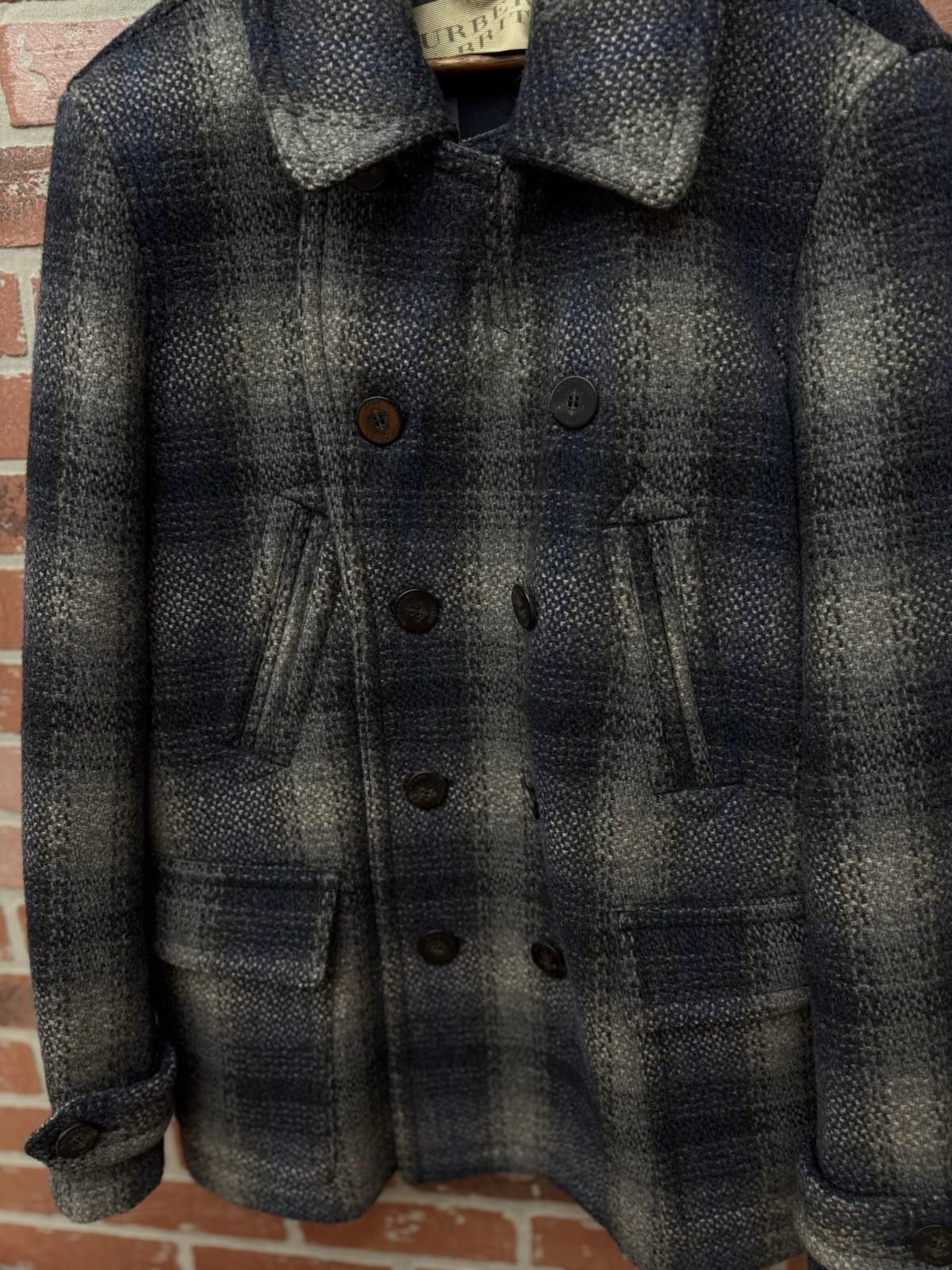 Burberry Size Large - Burberry Pea Coat Button Up Jacket $1360 Size US L / EU 52-54 / 3 - 9 Thumbnail