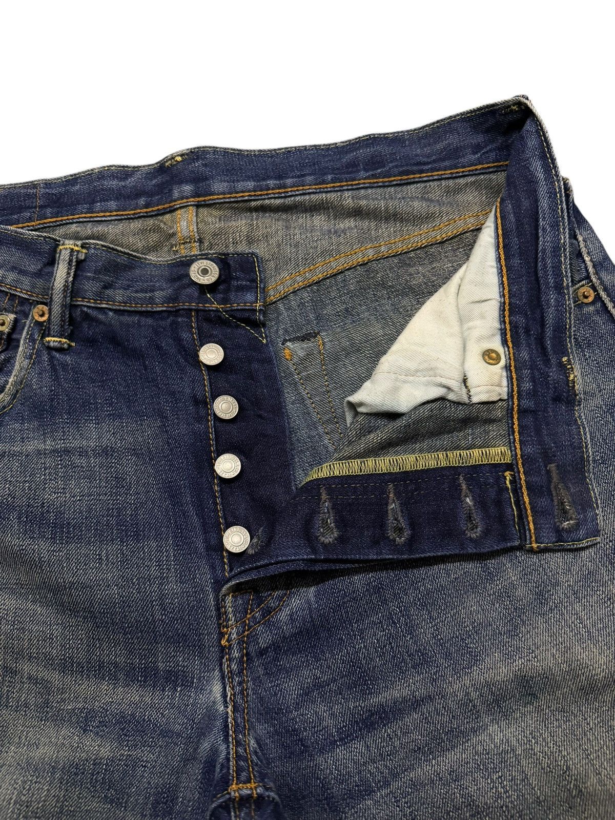 Levi's Vintage Levi’s 501 Denim Jeans | Regular Straight Fit | W34 Size US 34 / EU 50 - 9 Thumbnail