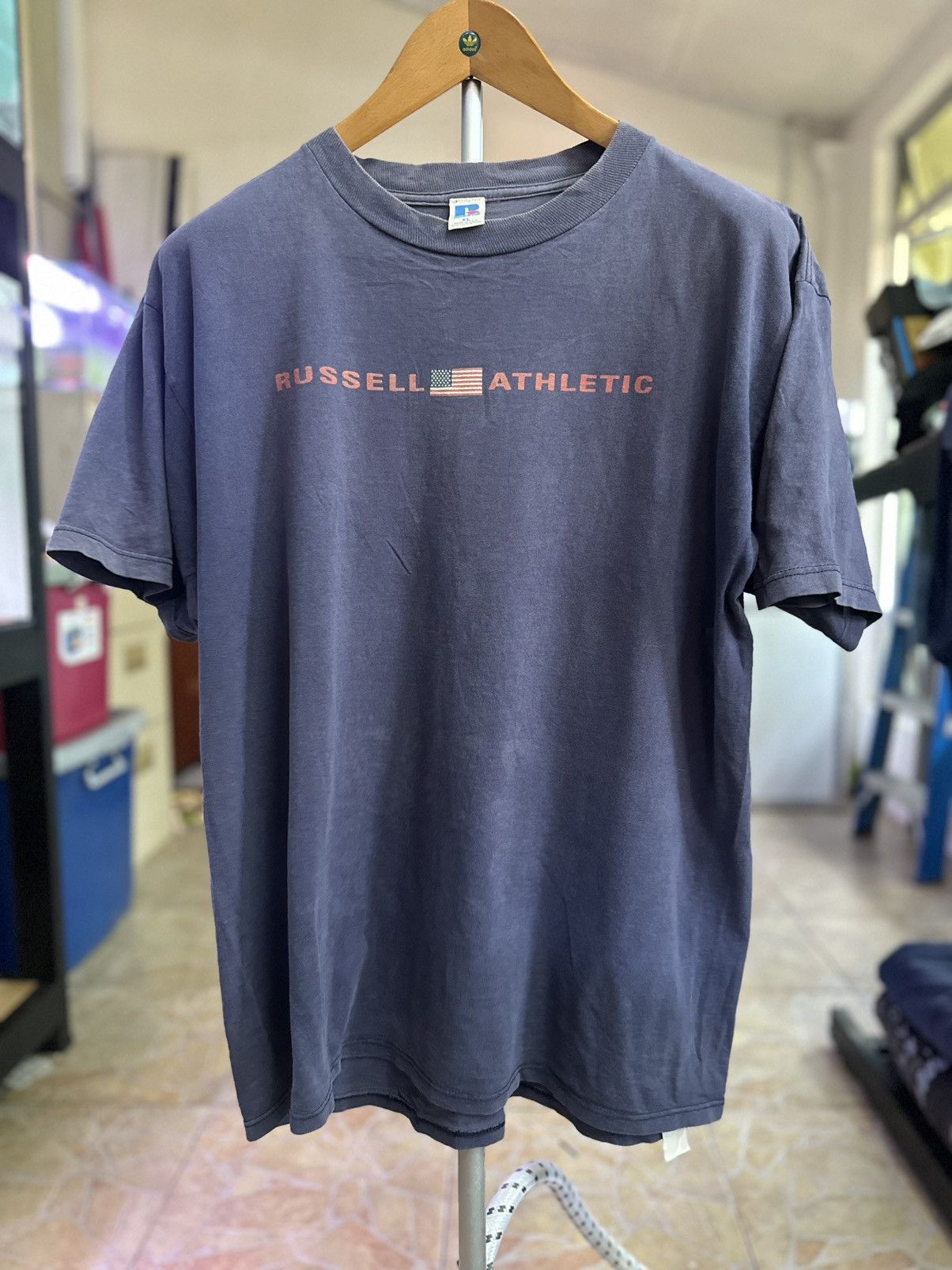 Russell Athletic Vintage rusell athletic faded tshirt Size US XL / EU 56 / 4 - 1 Thumbnail