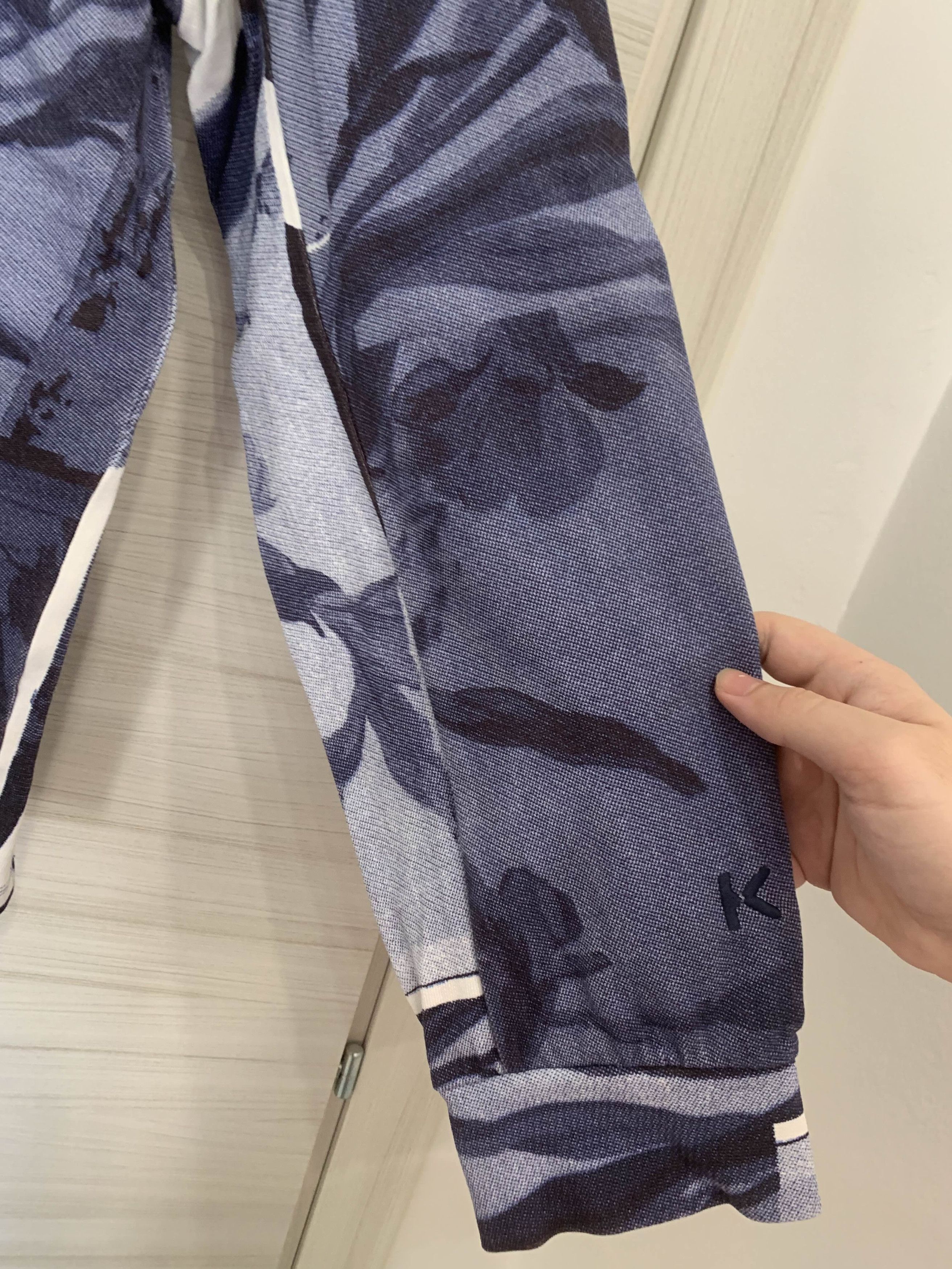 Kenzo Kenzo Blue Cut-out Flowers sweatshirt - size XL Size US XL / EU 56 / 4 - 6 Thumbnail