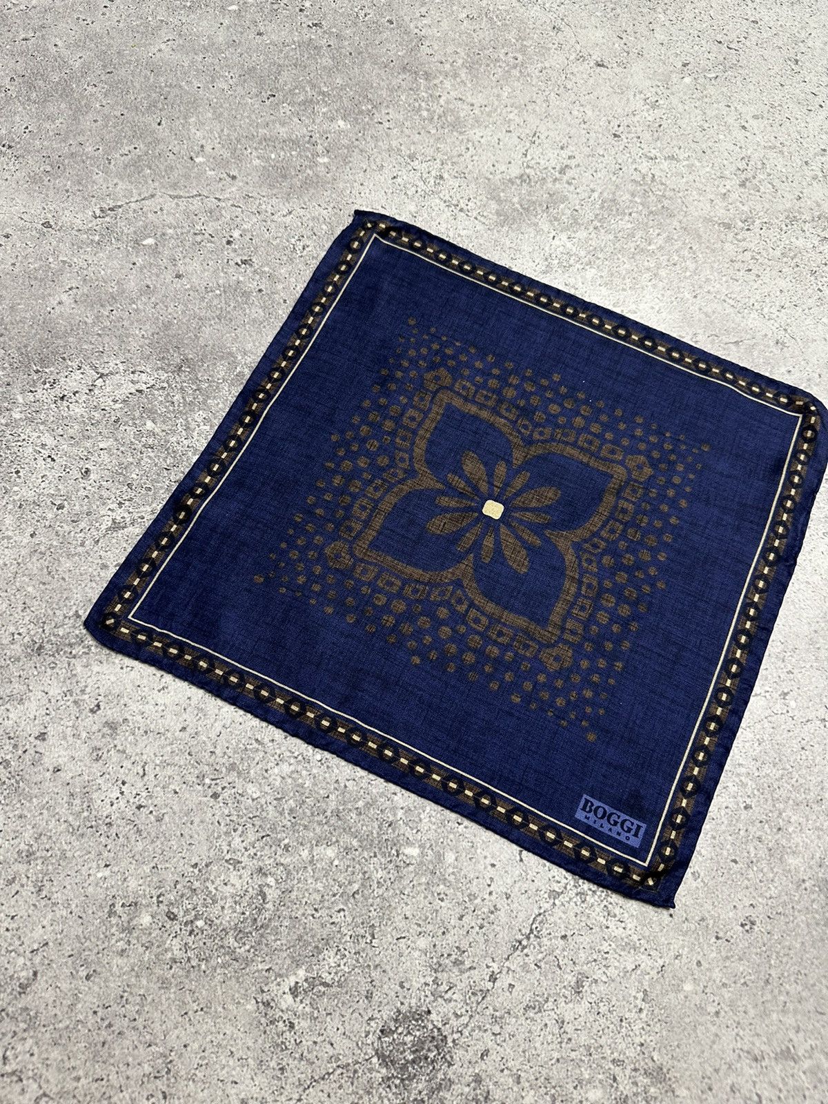 Boggi Boggi Milano Pochette Jacket Pocket Silk Scarf Blue 33 x 33 Size ONE SIZE - 3 Thumbnail