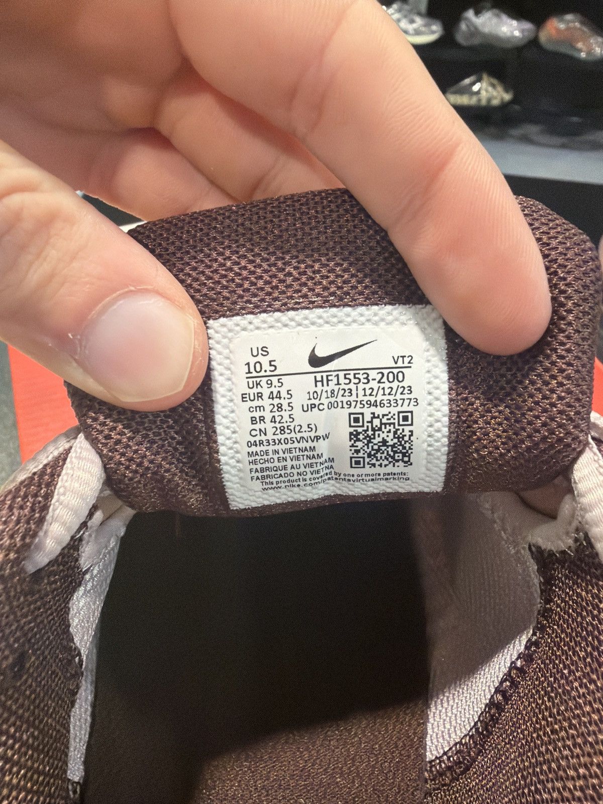 Nike Nike Zoom Vomero 5 Dusted Clay Size-10.5 Brand New QuickShip Size US 10.5 / EU 43-44 - 8 Thumbnail