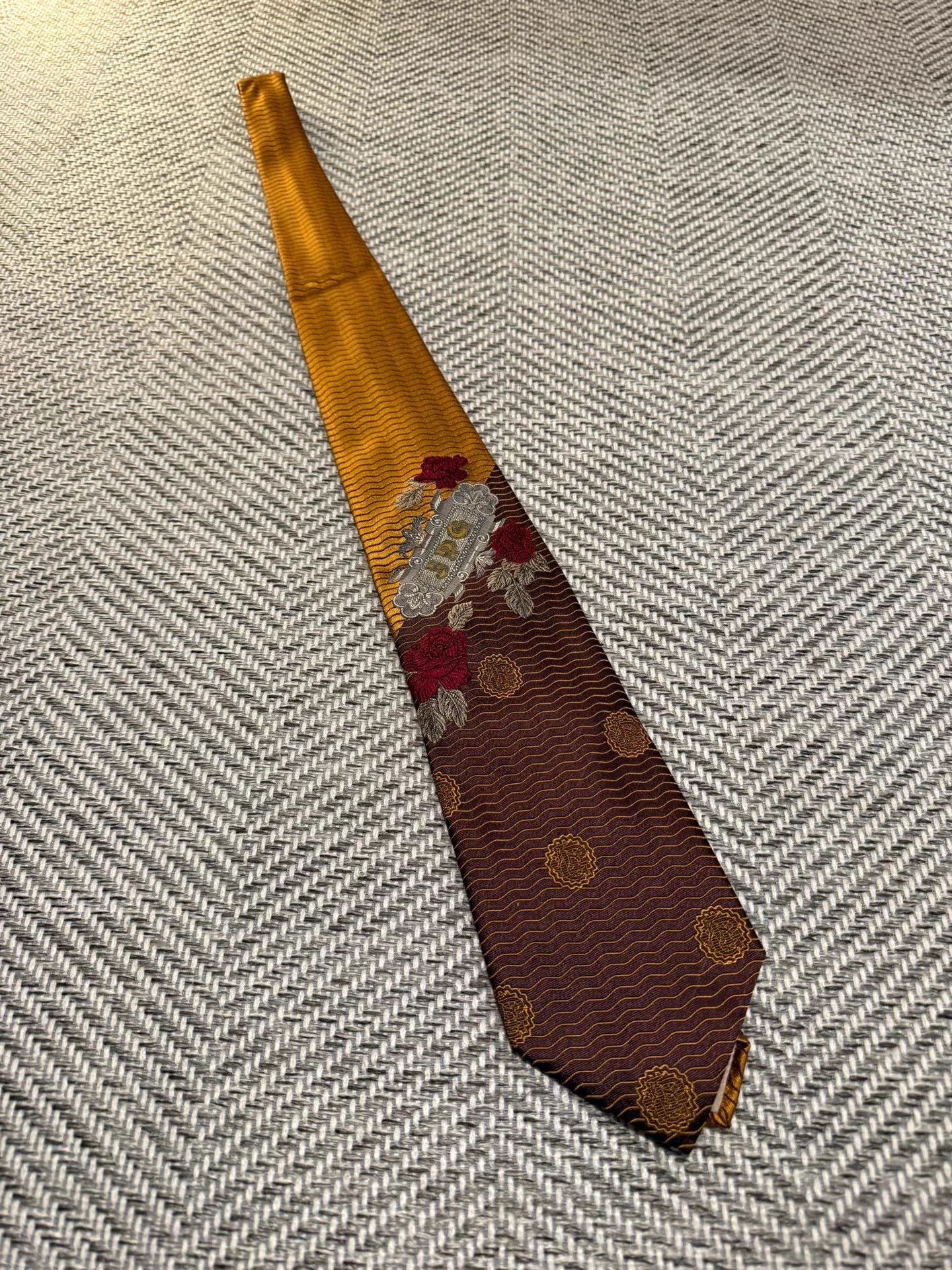 Jean Paul Gaultier Jean Paul Gaultier Glossy Rose Emblem Tie K24 Size ONE SIZE - 1 Thumbnail
