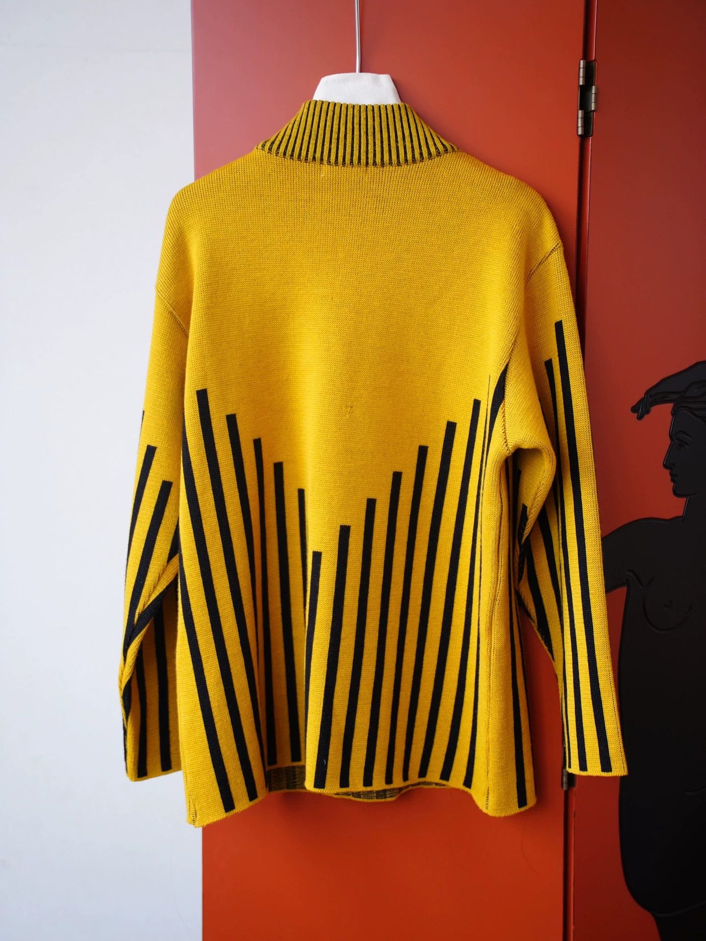 Valentino VALENTINO Vtg Yellow Vertical Stripe Wool Sweater Size S / US 4 / IT 40 - 3 Thumbnail