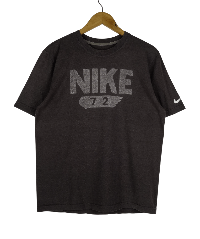 Nike Vintage Nike T-Shirt Big Logo Nike Tee Nike Spellout 72 Size US L / EU 52-54 / 3 - 1 Thumbnail