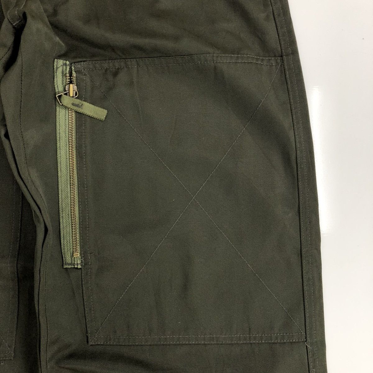 If Six Was Nine × Japanese Brand × Le Grande Bleu (L.G.B.) Vintage Bobson Big Pocket Bondage Cargo Olive Green Pants Size US 29 - 5 Thumbnail