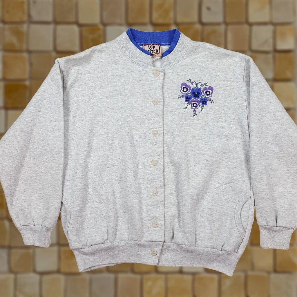 Vintage VINTAGE Top Stitch Sweatshirt Cardigan Women’s Petite M Crewneck Button Purple Flower 90s Fall Winter Size M / US 6-8 / IT 42-44 - 1 Thumbnail