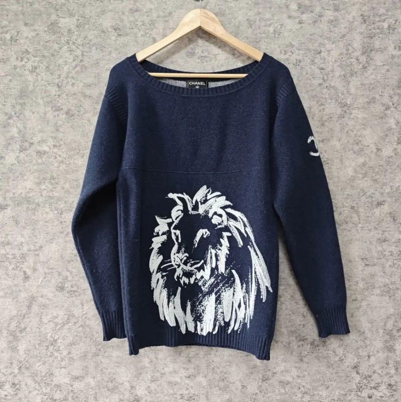 Chanel Chanel Navy Wool Lion Sweater 0089 Size M / US 6-8 / IT 42-44 - 1 Thumbnail