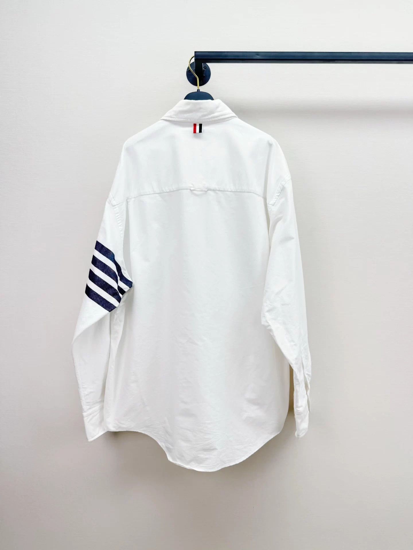 Thom Browne Thom Browne TB shirt size 2 worn 2 times cleaned Size US M / EU 48-50 / 2 - 8 Thumbnail