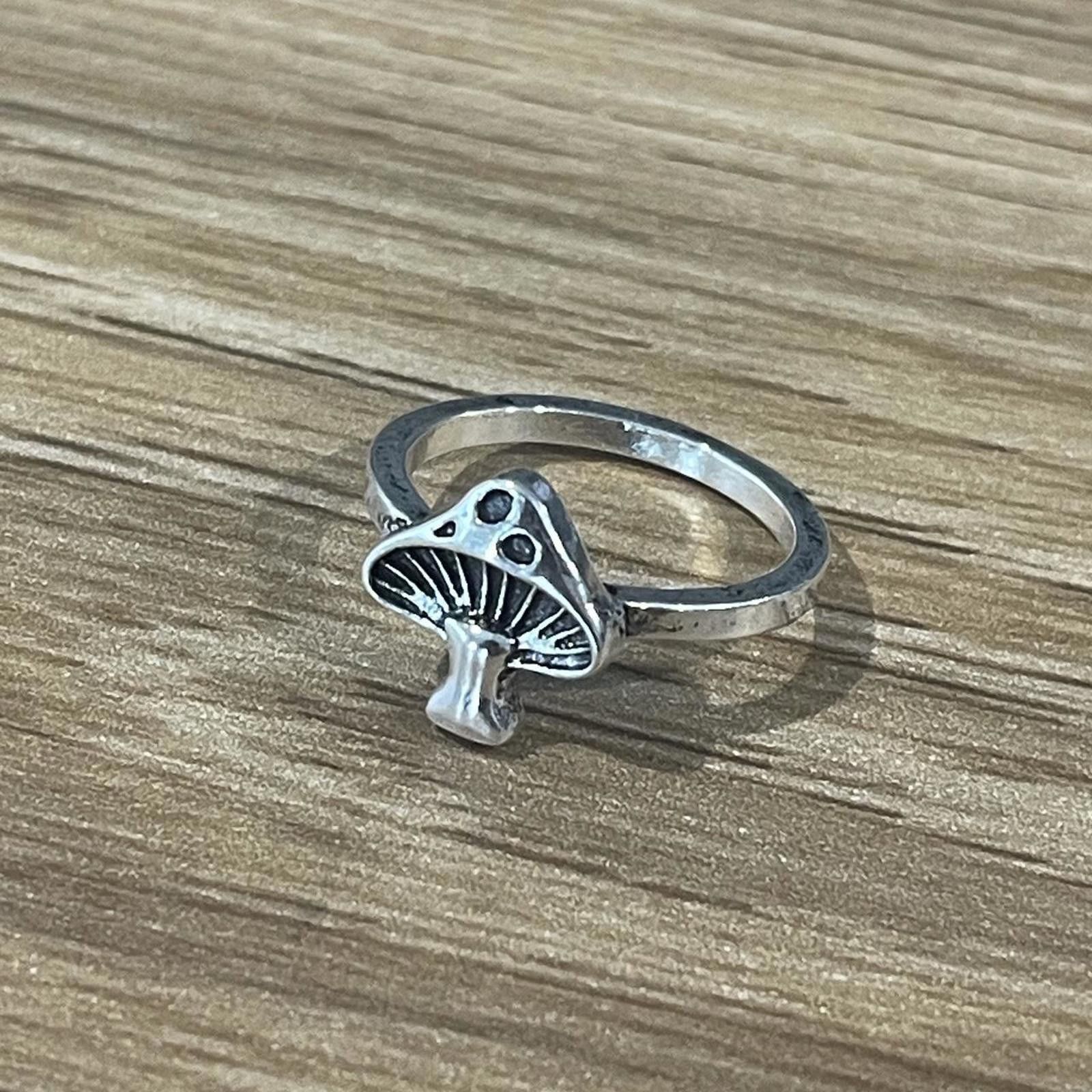 Rip Curl Alloy silver mushroom ring Size ONE SIZE - 4 Thumbnail