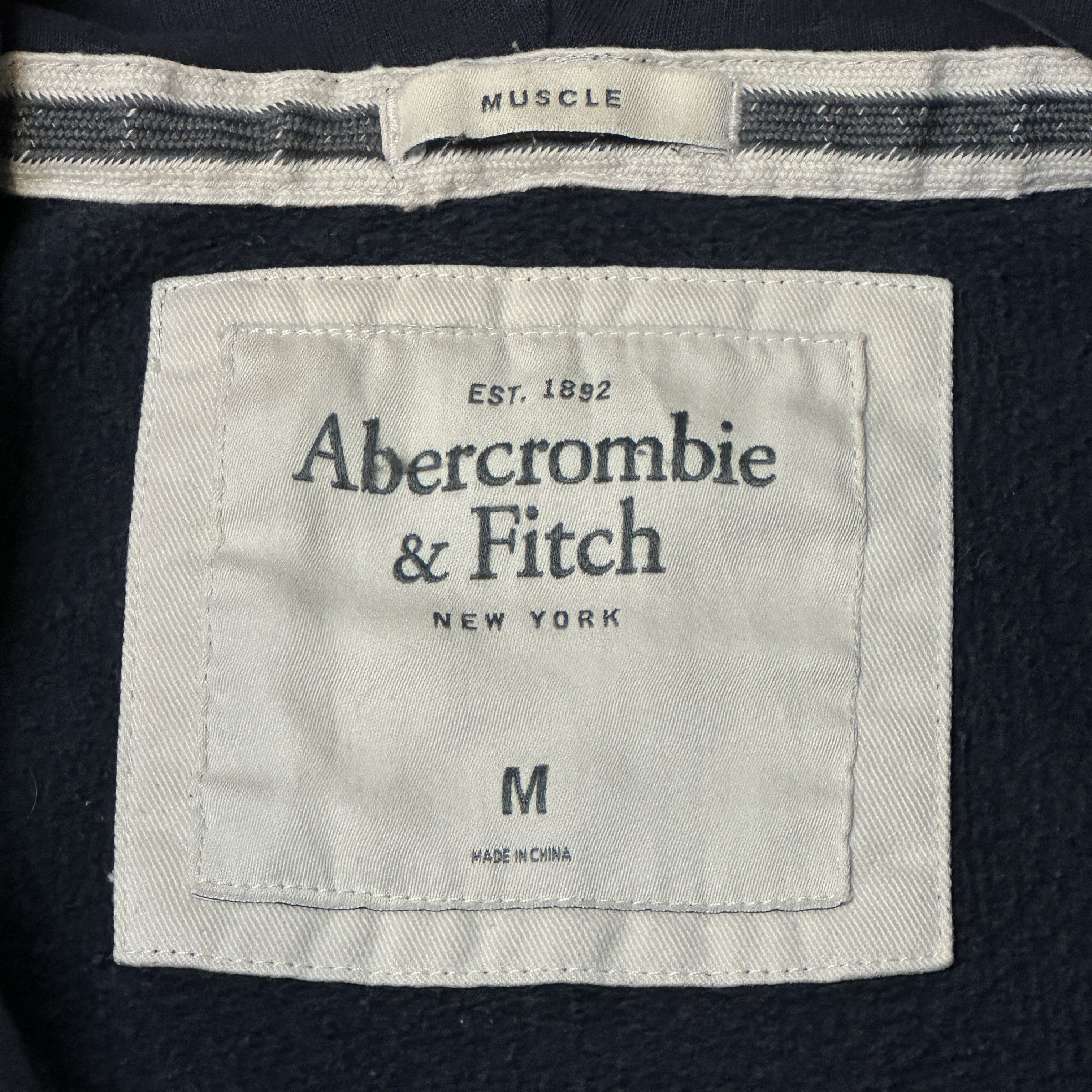Abercrombie & Fitch Vintage Abercrombie & Fitch Appliqué Logo Zip Hoodie Size M Size US M / EU 48-50 / 2 - 4 Thumbnail