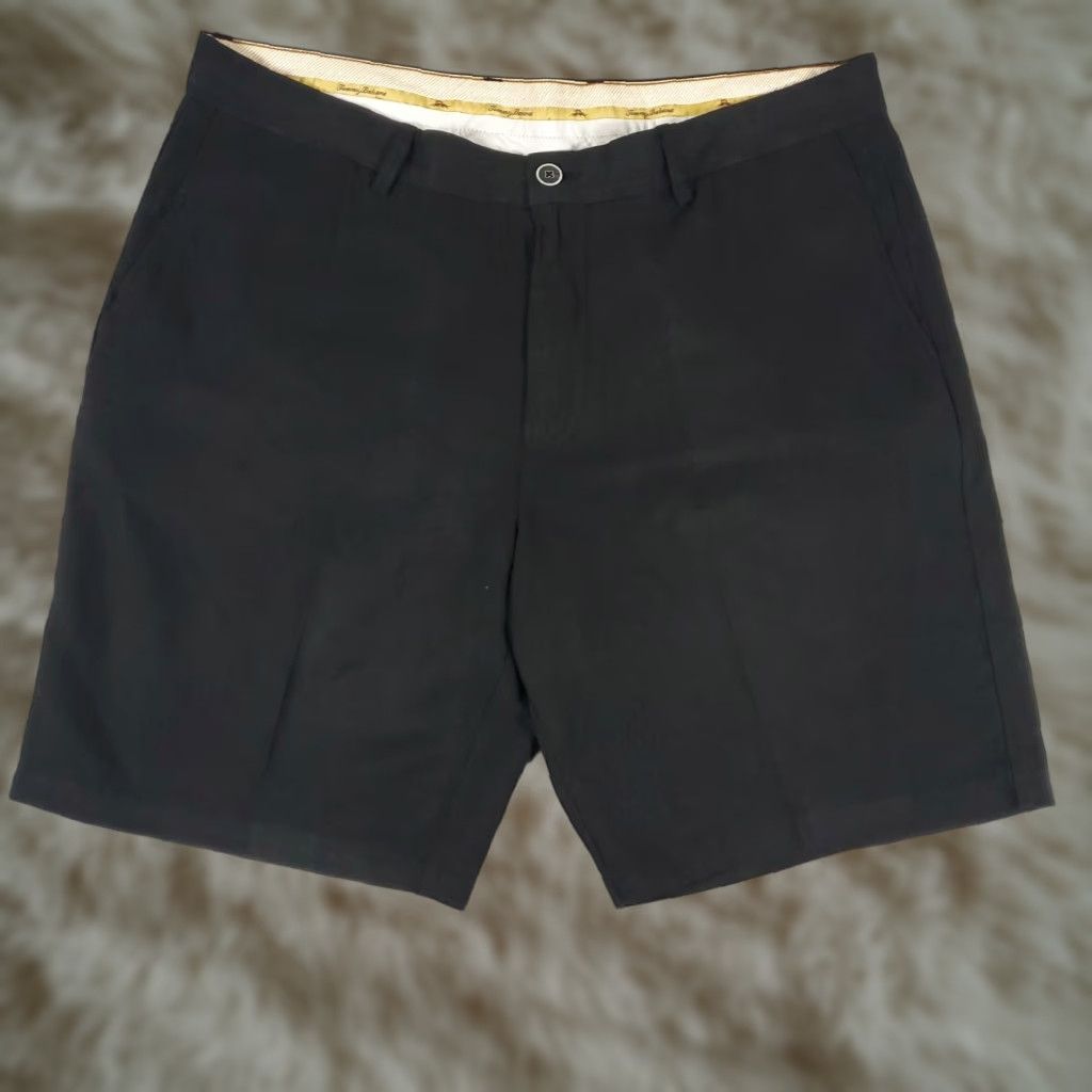 Tommy Bahama VINTAGE Tommy Bahama Shorts Mens Size 40 Flat Front Silk Black Casual Chino Size US 40 / EU 56 - 1 Thumbnail