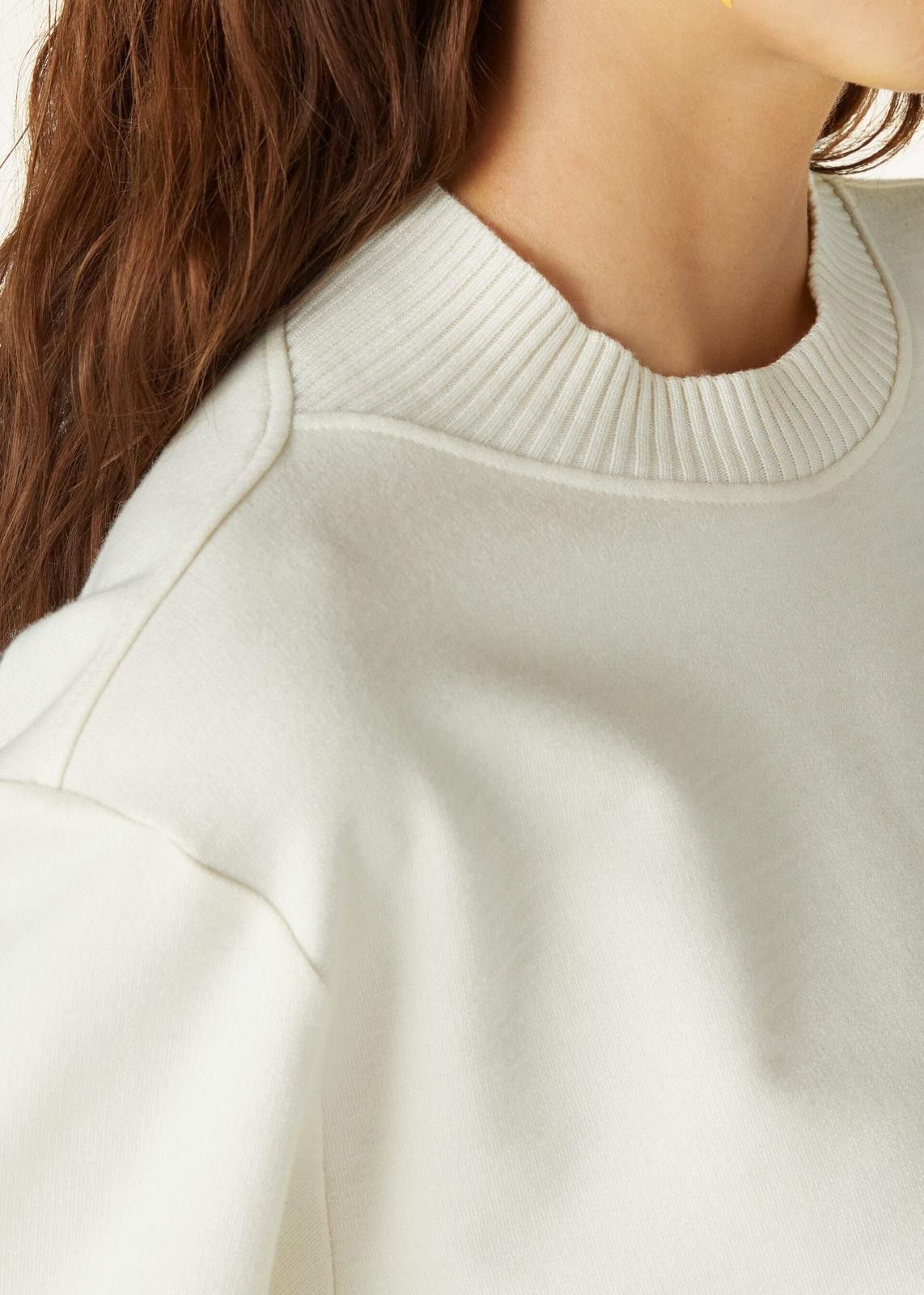 Loro Piana o1srvl11e0425 FAN9963 Cocooning Soft Sweatshirt in White Size M / US 6-8 / IT 42-44 - 4 Thumbnail