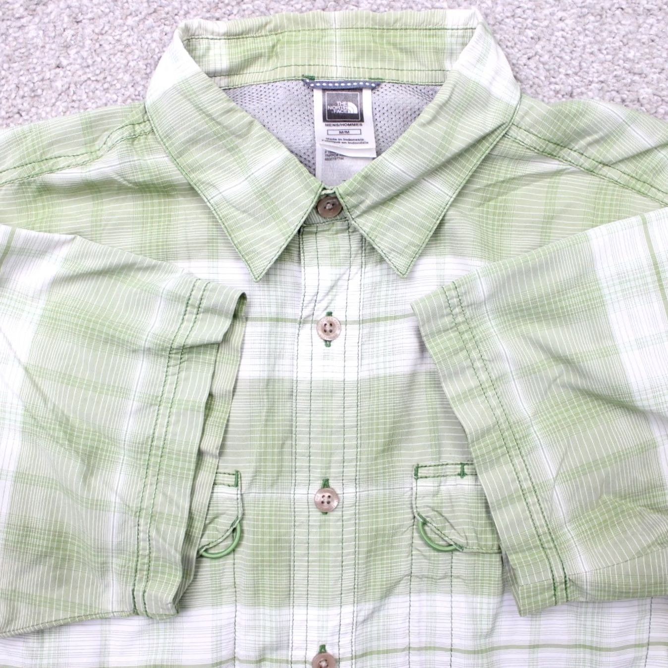 The North Face The North Face Shirt Mens Medium Green Vapor 100% Nylon Short Sleeve Button-Up Size US M / EU 48-50 / 2 - 2 Thumbnail