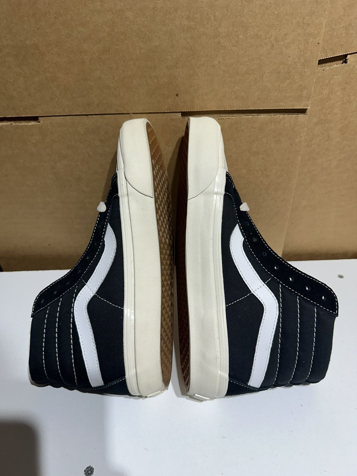Fear of God × Vans Vans x FOG SK8 Hi Fear of God Birch Size US 8 / EU 41 - 3 Thumbnail