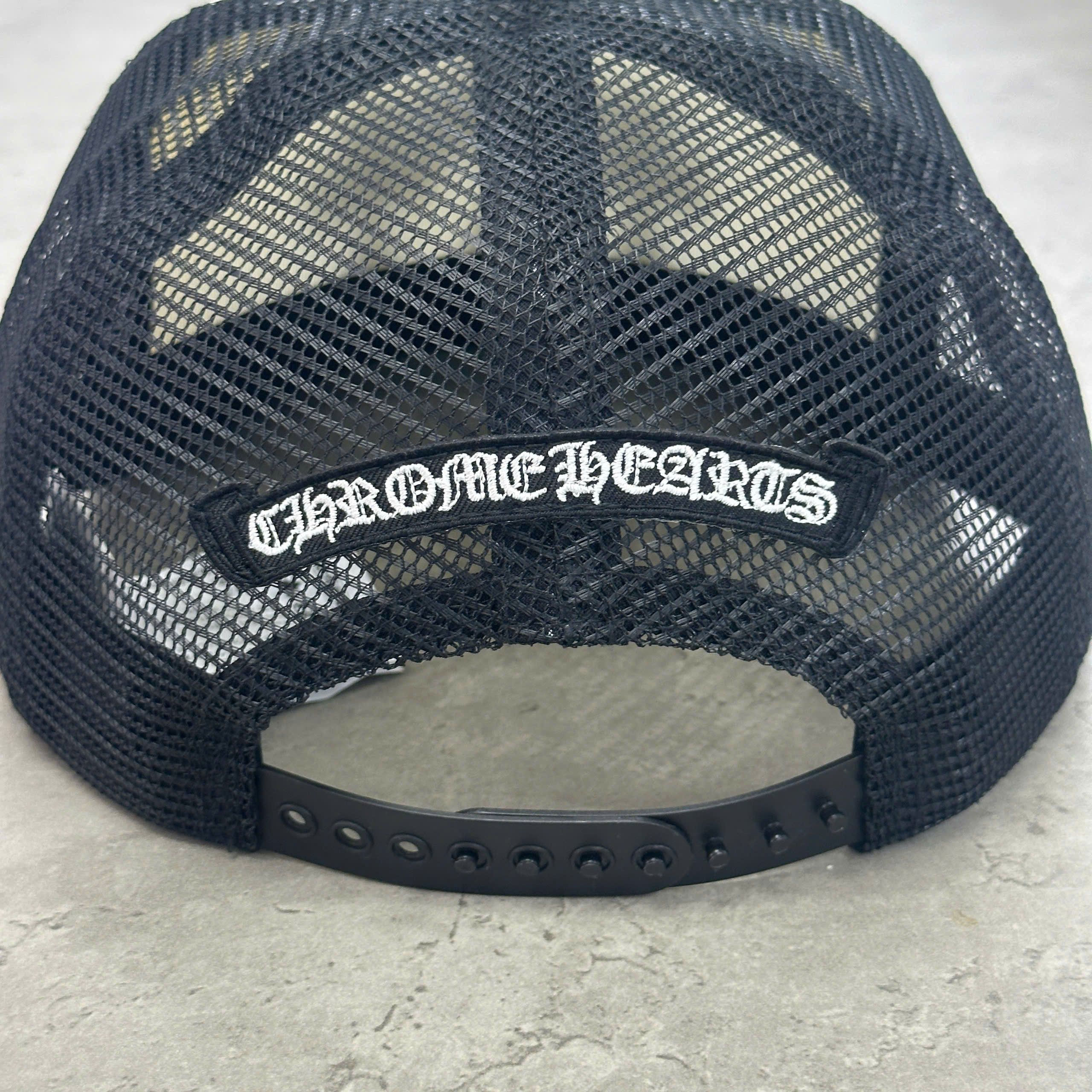 Chrome Hearts CHROME HEARTS Cemetery Trucker Hat WHITE/BLACK/CAMO Size ONE SIZE - 3 Thumbnail