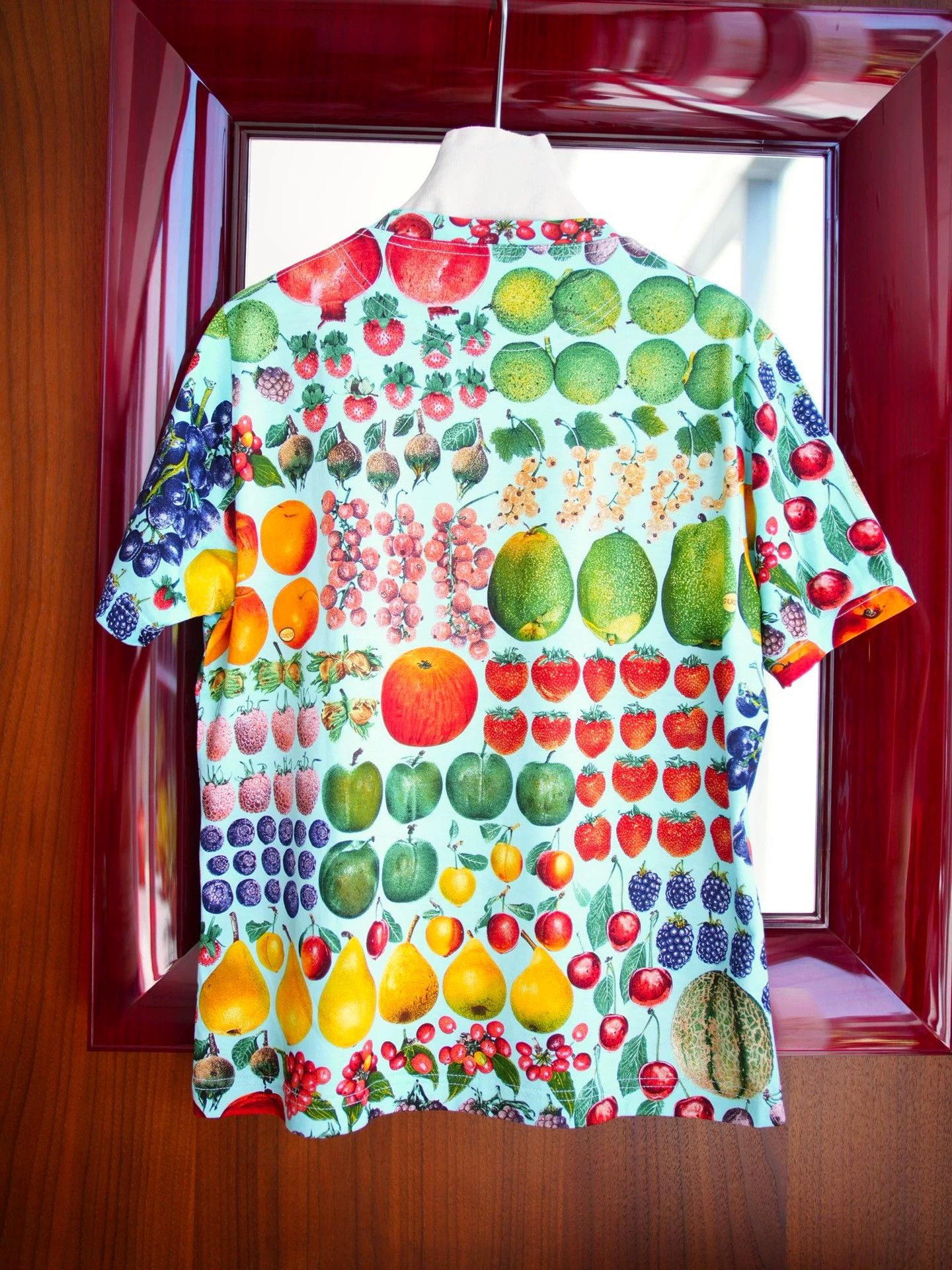 Gucci Gucci 1996 Fruit Print T-Shirt L Unworn Size L / US 10 / IT 46 - 3 Thumbnail