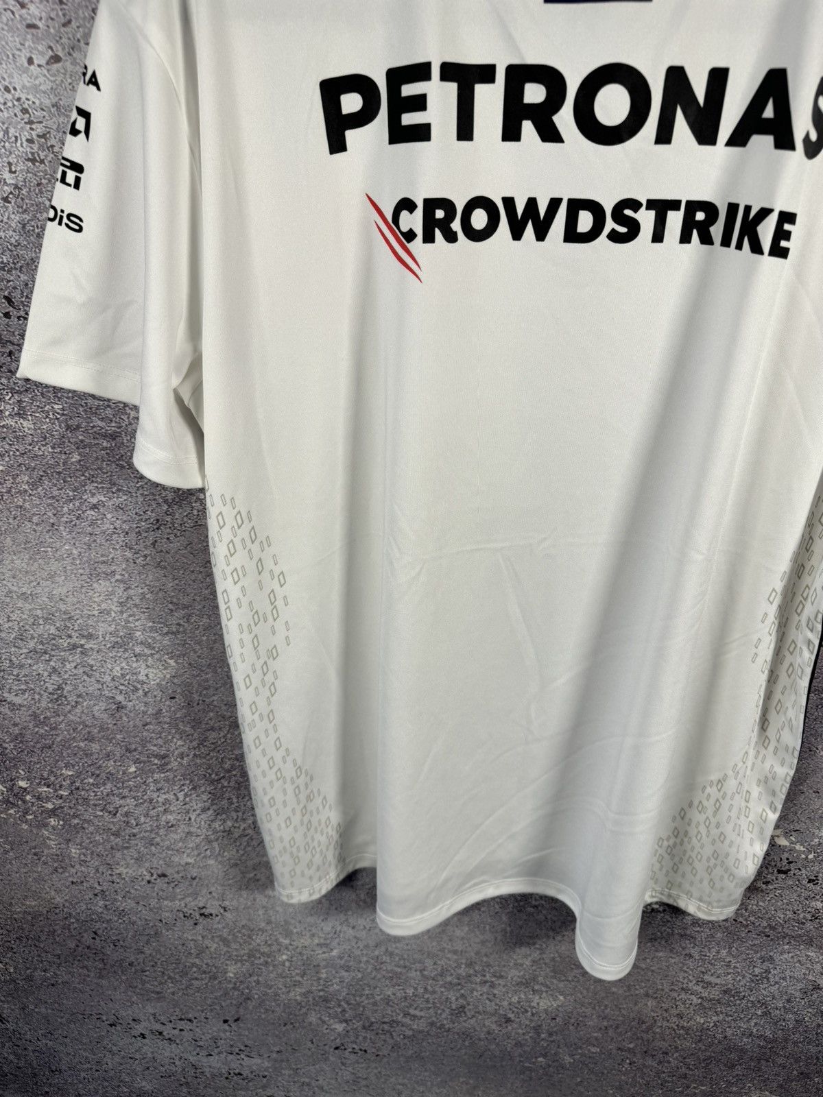 Formula 1 × Mercedes-Benz AMG Petronas Formula 1 Team Racing New T shirt Blokcore Size US XXL / EU 58 / 5 - 15 Thumbnail