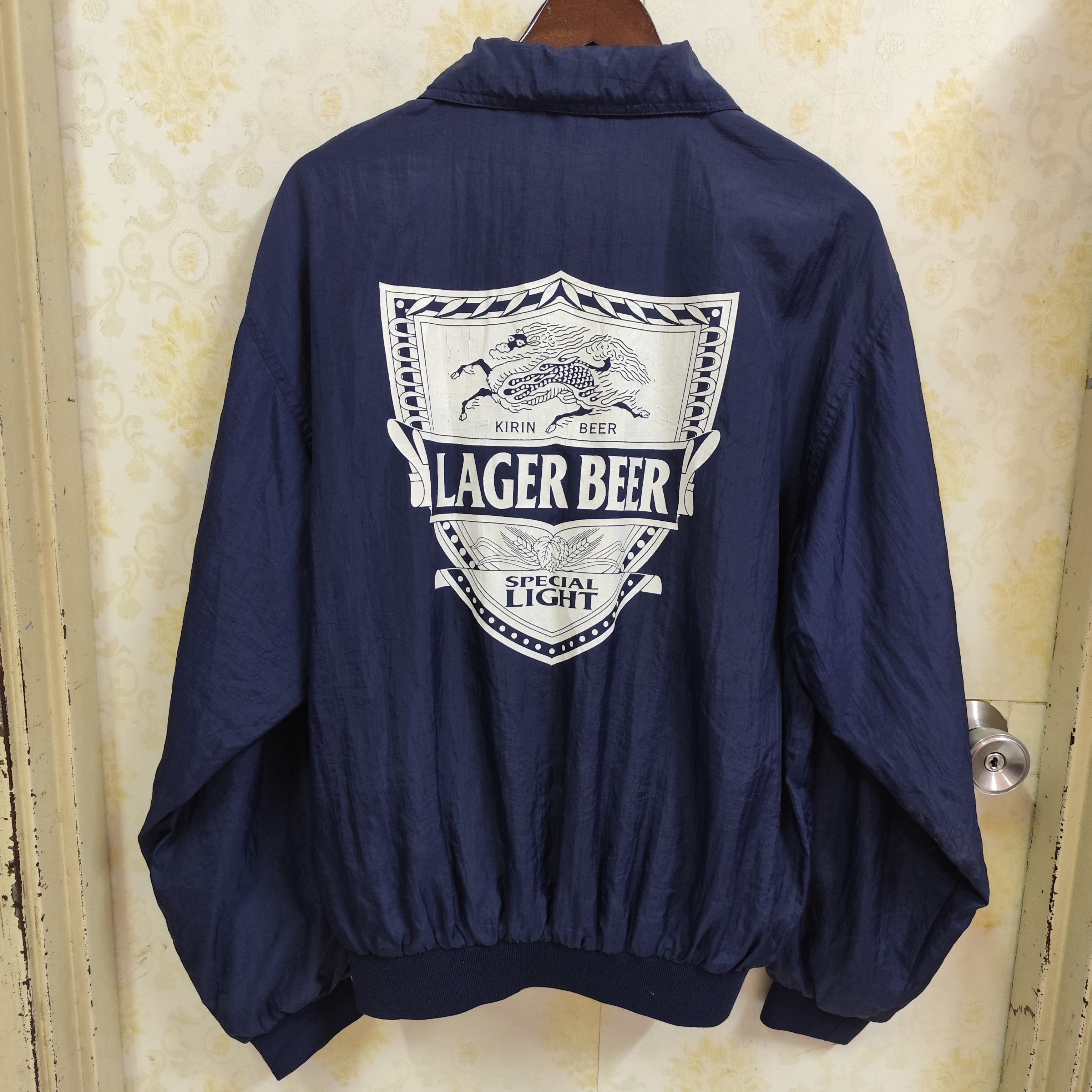 Japanese Brand × Vintage VINTAGE KIRIN LAGER BEER BOMBER JACKET Size US L / EU 52-54 / 3 - 1 Thumbnail