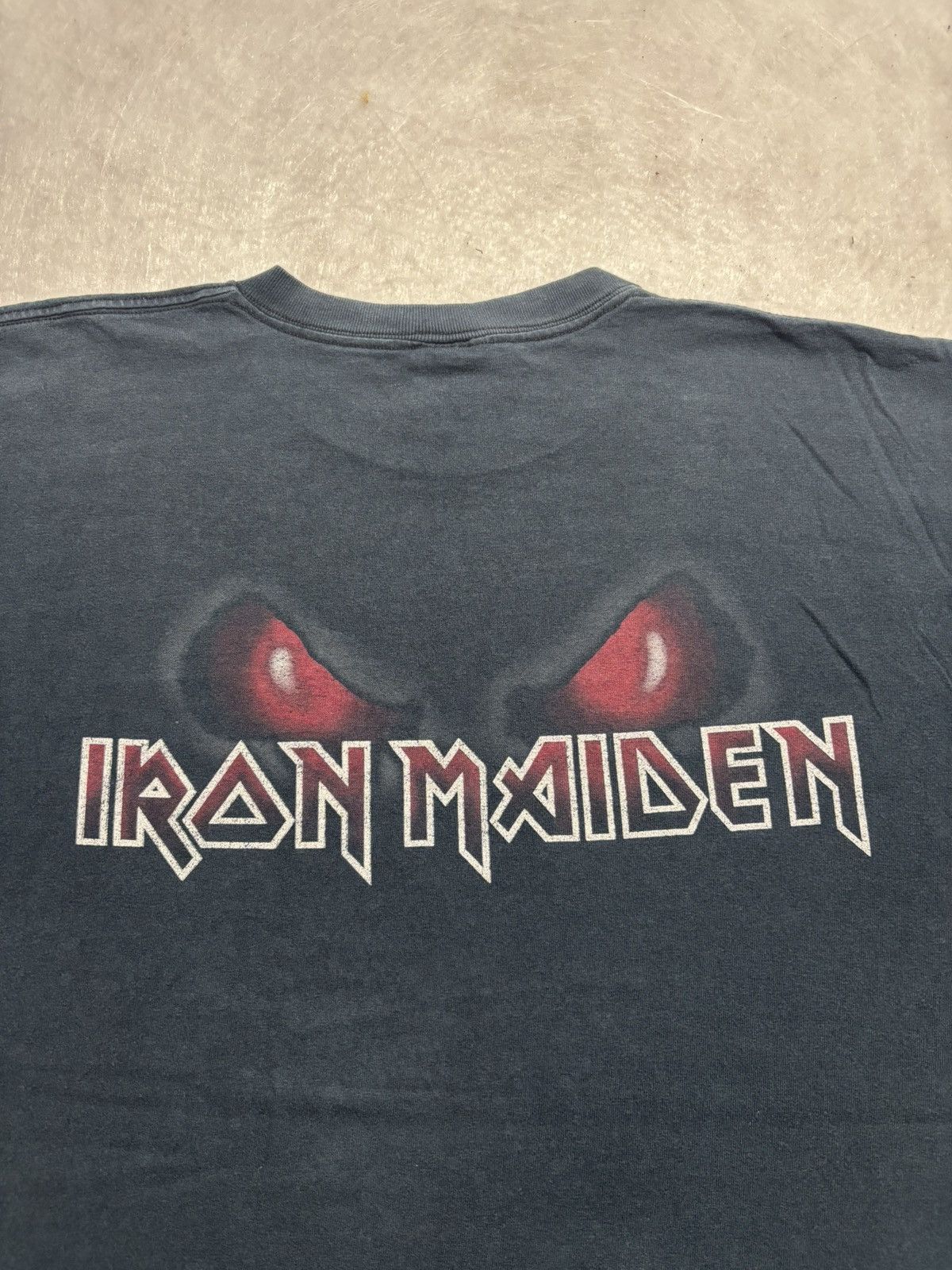 Iron Maiden Vintage Iron Maiden Tshirt Size US XL / EU 56 / 4 - 4 Thumbnail