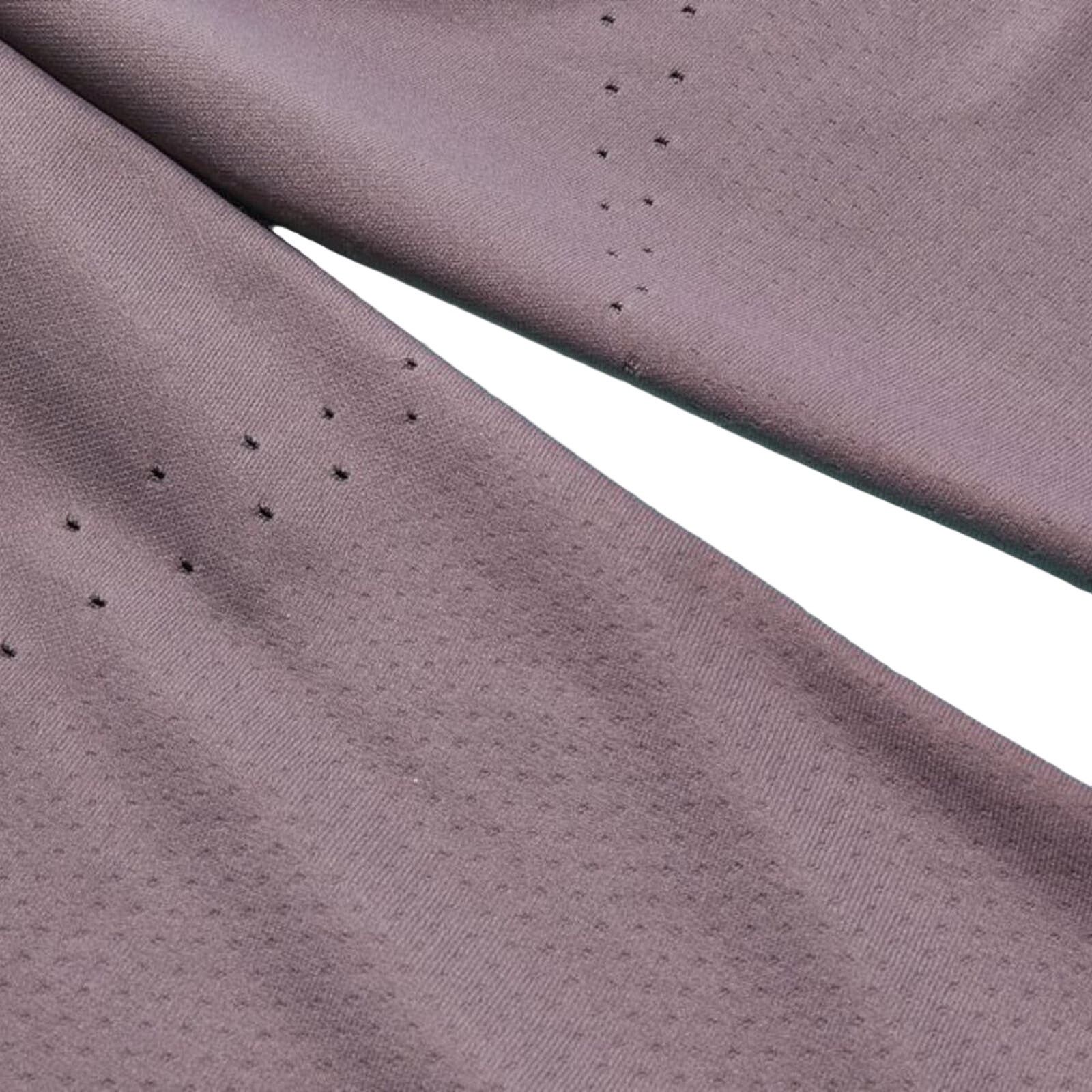 Lululemon LULULEMON Women's Lunar Rock Zoned In Leggings 27" Sz 10 Size 32" / US 10 / IT 46 - 6 Thumbnail