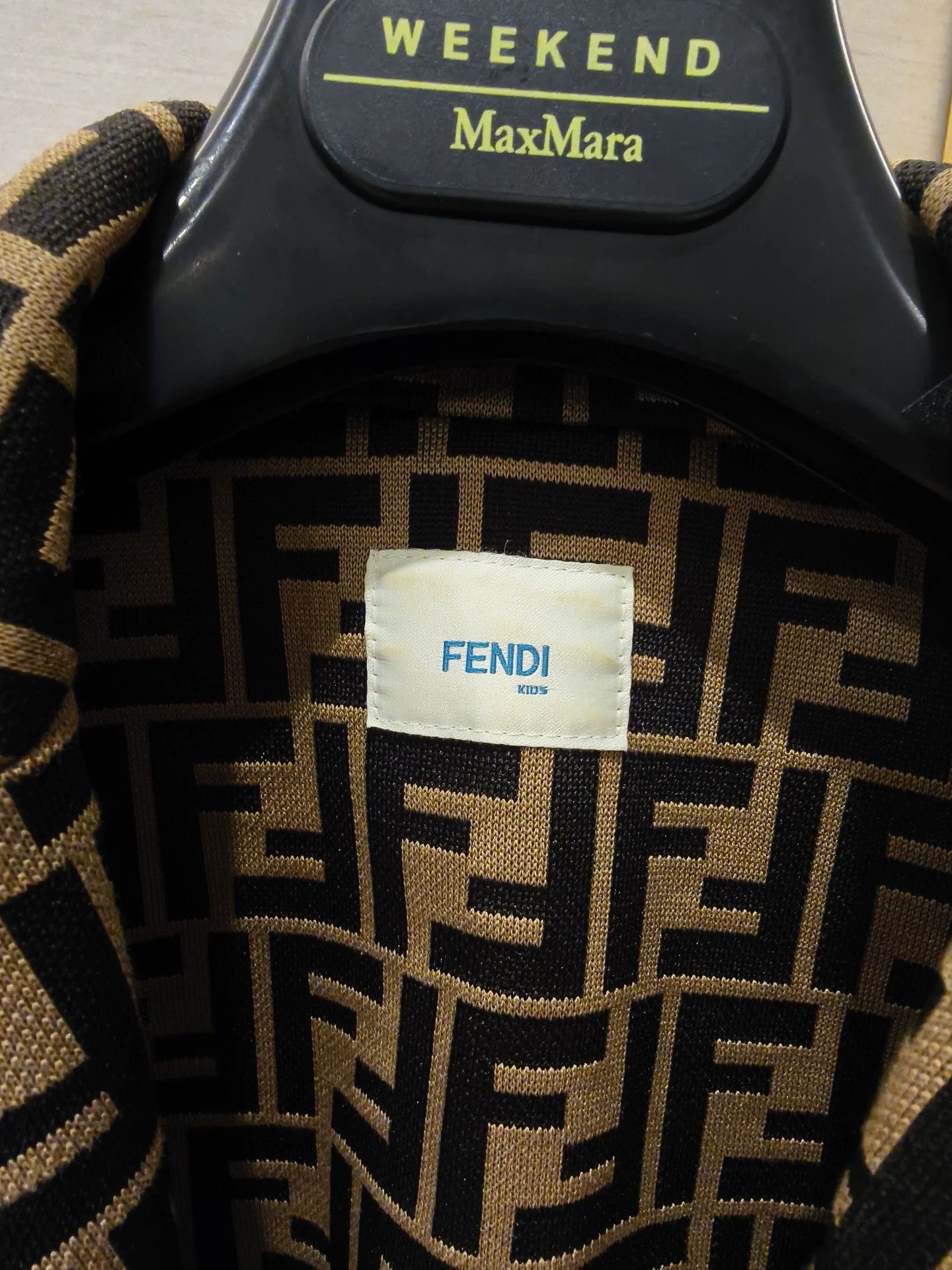Fendi Fendi FF Logo Jacket Big Kids 12+ 110lbs Worn Twice Size XXS / US 00 / IT 34 - 7 Thumbnail