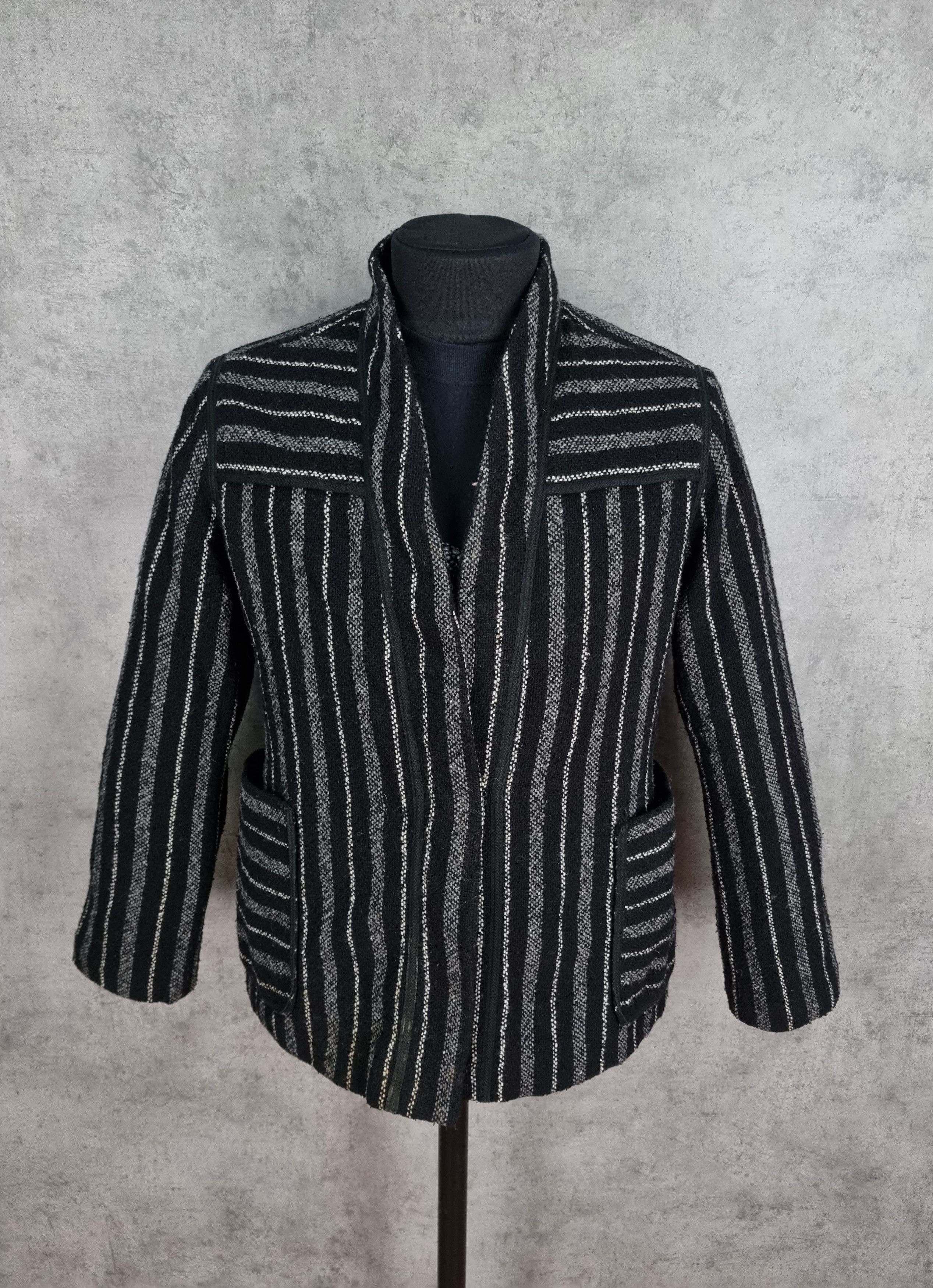 Gap Kniitted Wool Beautiful Kimono Size US M / EU 48-50 / 2 - 12 Thumbnail