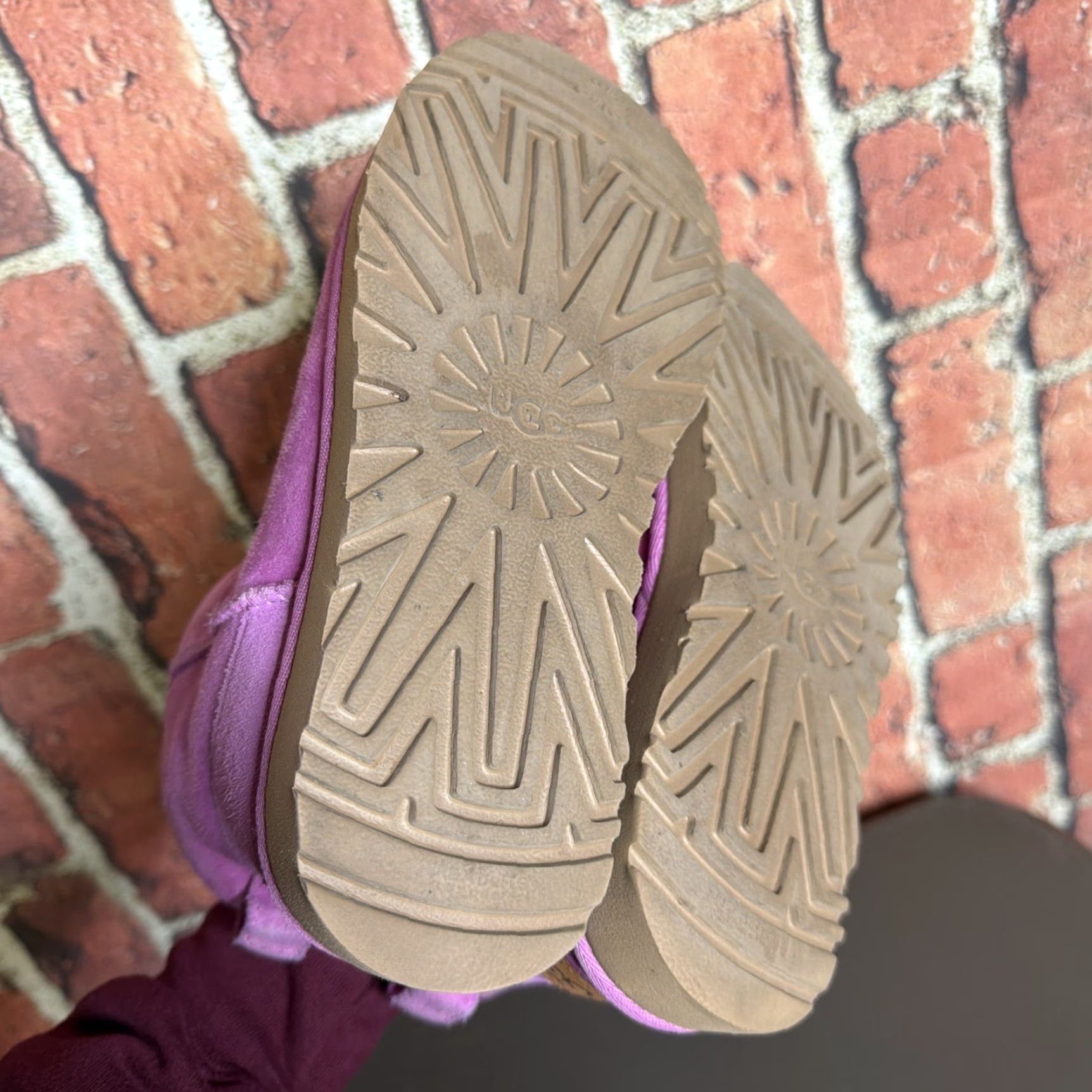 Ugg UGG Australia Classic Mini II Suede Sheepskin Boots Pink Women’s Ankle 5 Low Heel 1 in Boots Casual City 1016222 Mens Womens Boys Girls Size US 5 / IT 35 - 5 Thumbnail