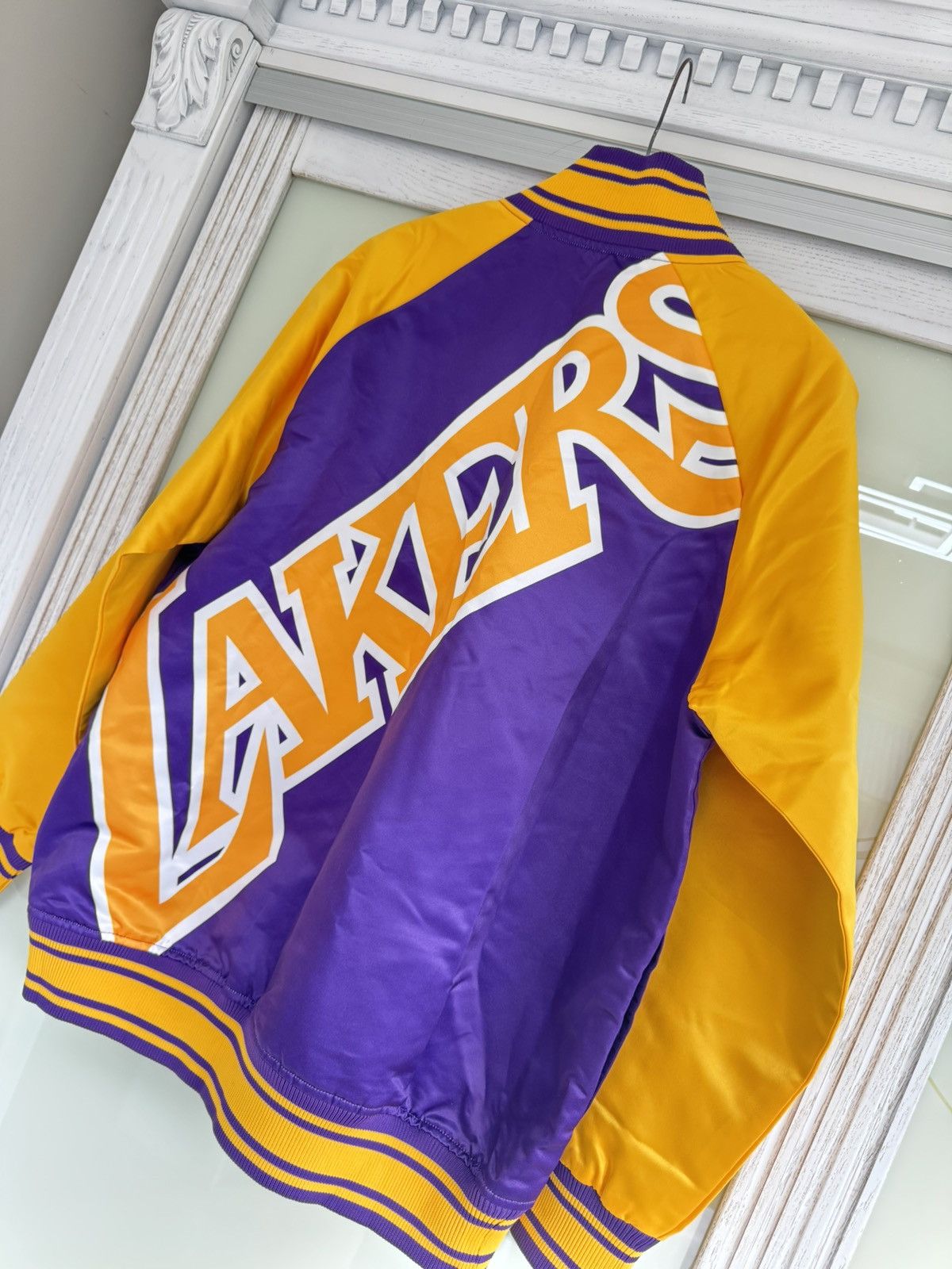 Mitchell & Ness NWT Lakers Mitchell&Ness Bomber Basketball Jacket Size US XXL / EU 58 / 5 - 4 Thumbnail