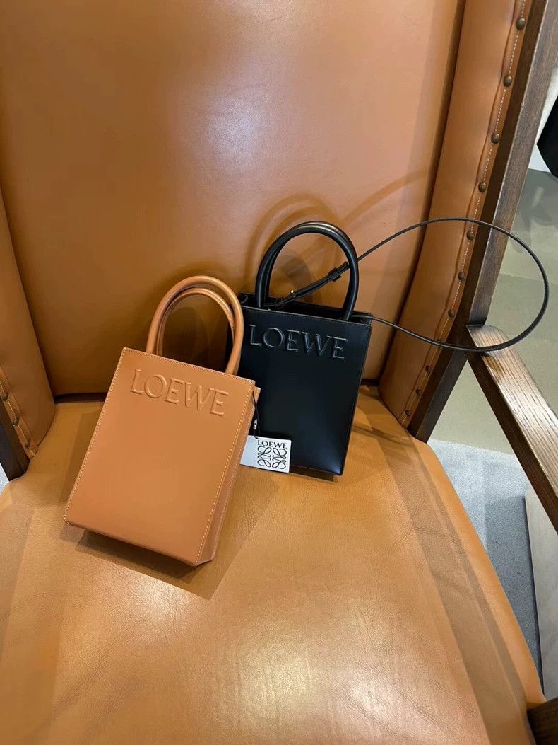 Loewe loewe Micro-label embossed calfskin bag 2503-Nextarrow Size ONE SIZE - 3 Thumbnail
