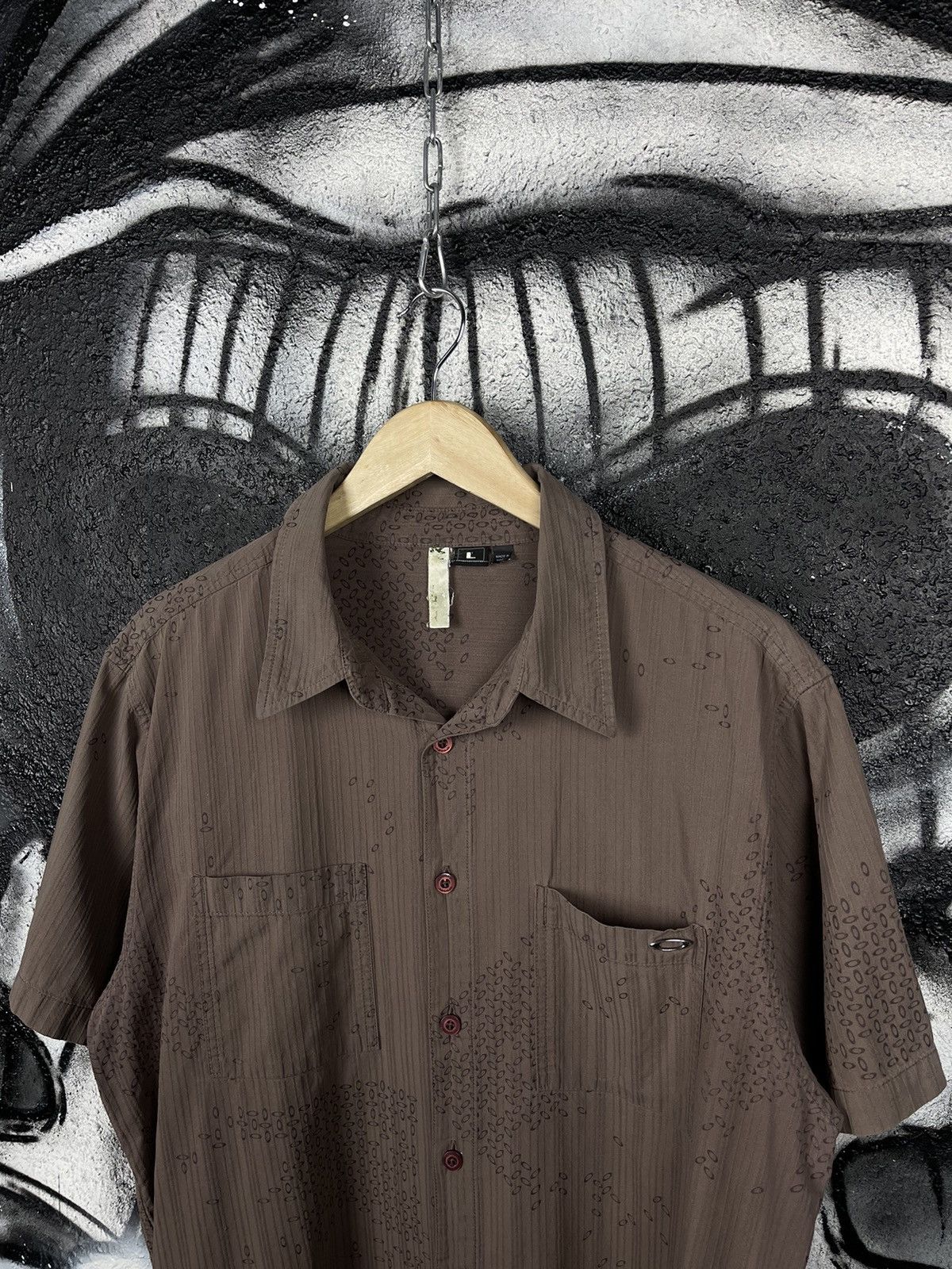 Oakley Oakley Vintage Metal Logo Monogram Short Sleeve Shirt Size L Size US L / EU 52-54 / 3 - 7 Thumbnail