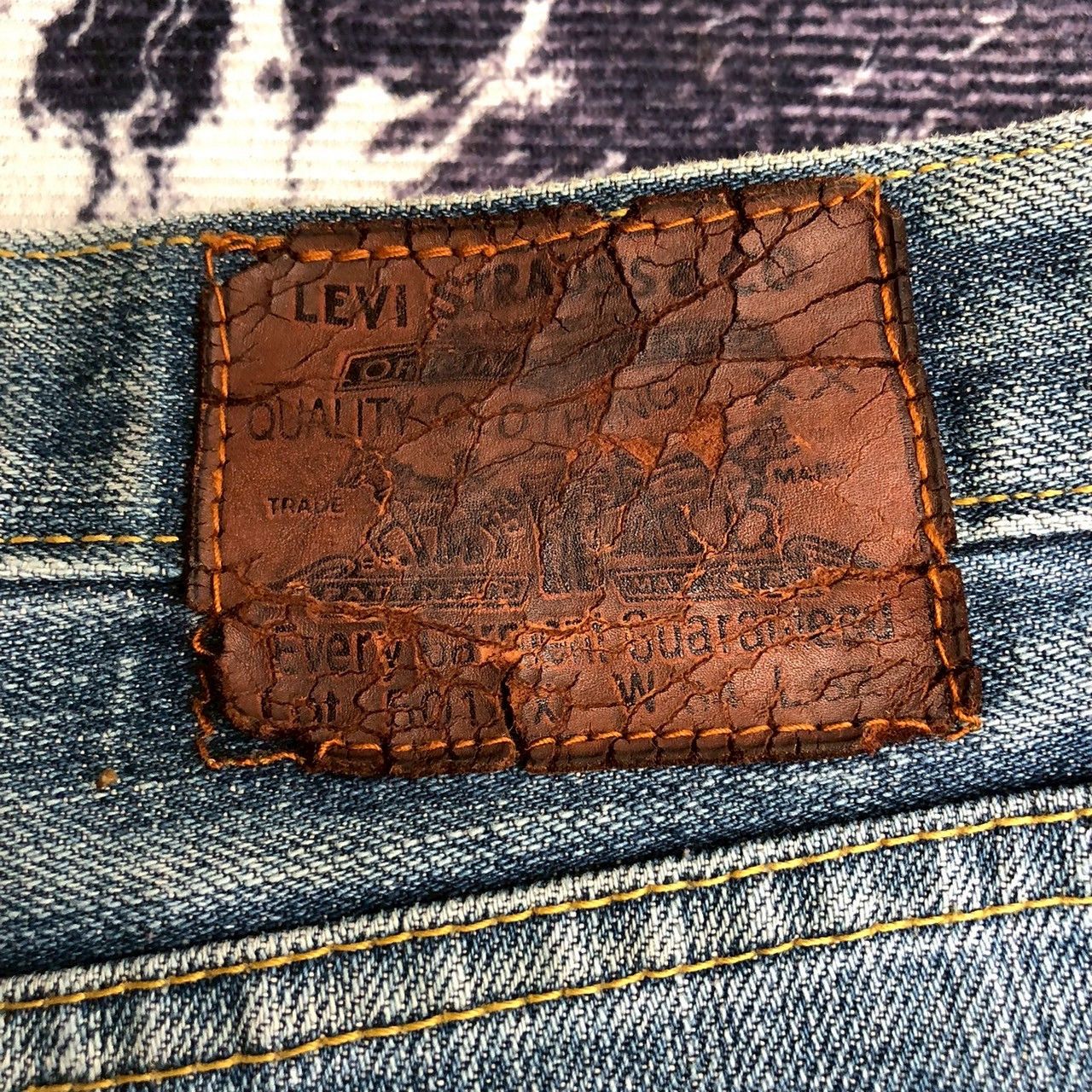 Levi's Vintage Levi's 501 Big E Distressed Selvedge Size US 33 - 13 Thumbnail