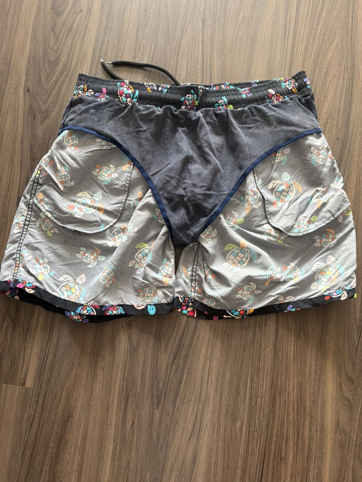 Vilebrequin Vilebrequin Men’s Turtle Print Swim Trunks XXL Worn Twice Size US 36 / EU 52 - 4 Thumbnail