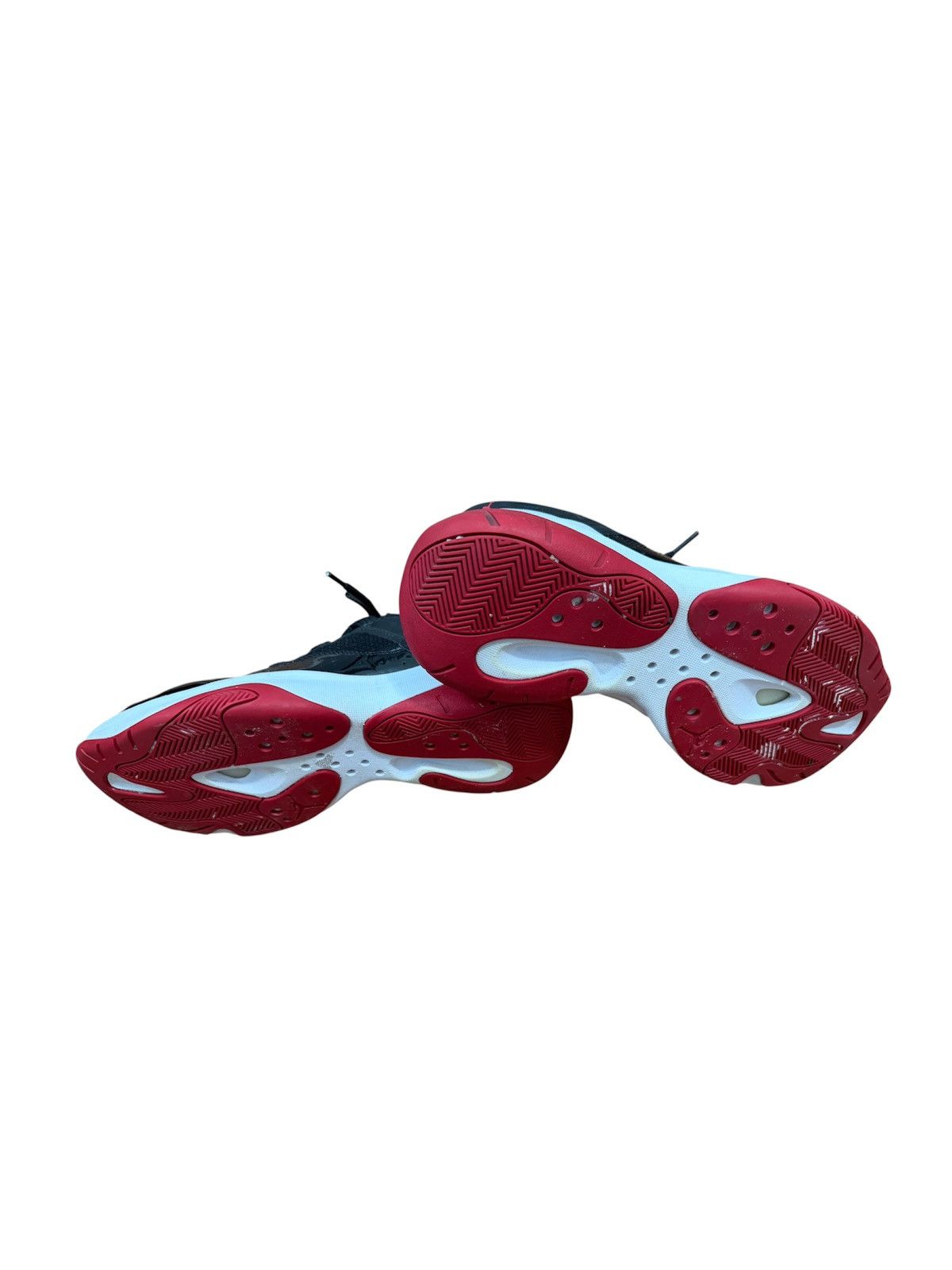 Jordan Brand Nike Air Jordan 11 CMFT Low "Bred" sneakers patent leather 9 Size US 9 / EU 42 - 5 Thumbnail
