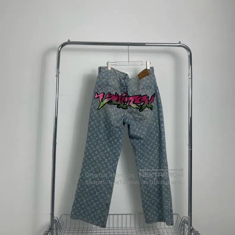 Louis Vuitton Louis Vuitton Flocked full-print jeans Size US 34 / EU 50 - 2 Thumbnail